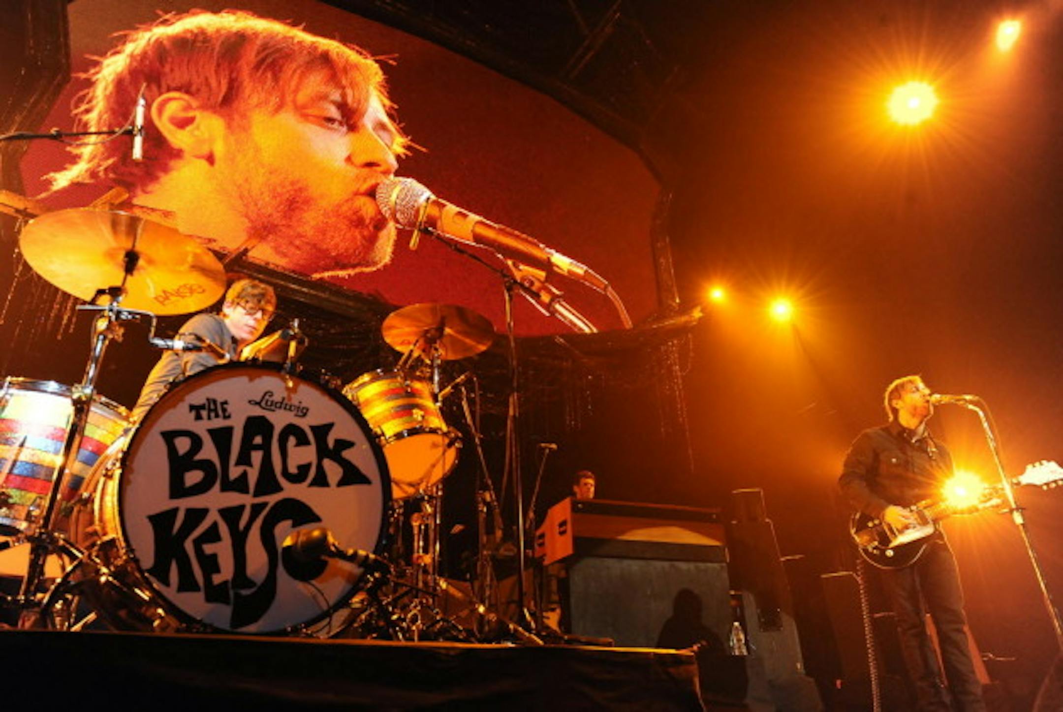 The Black Keys were bigger than ever at the KROQ Christmas show in Los Angeles. / AP Photo, Katy Winn