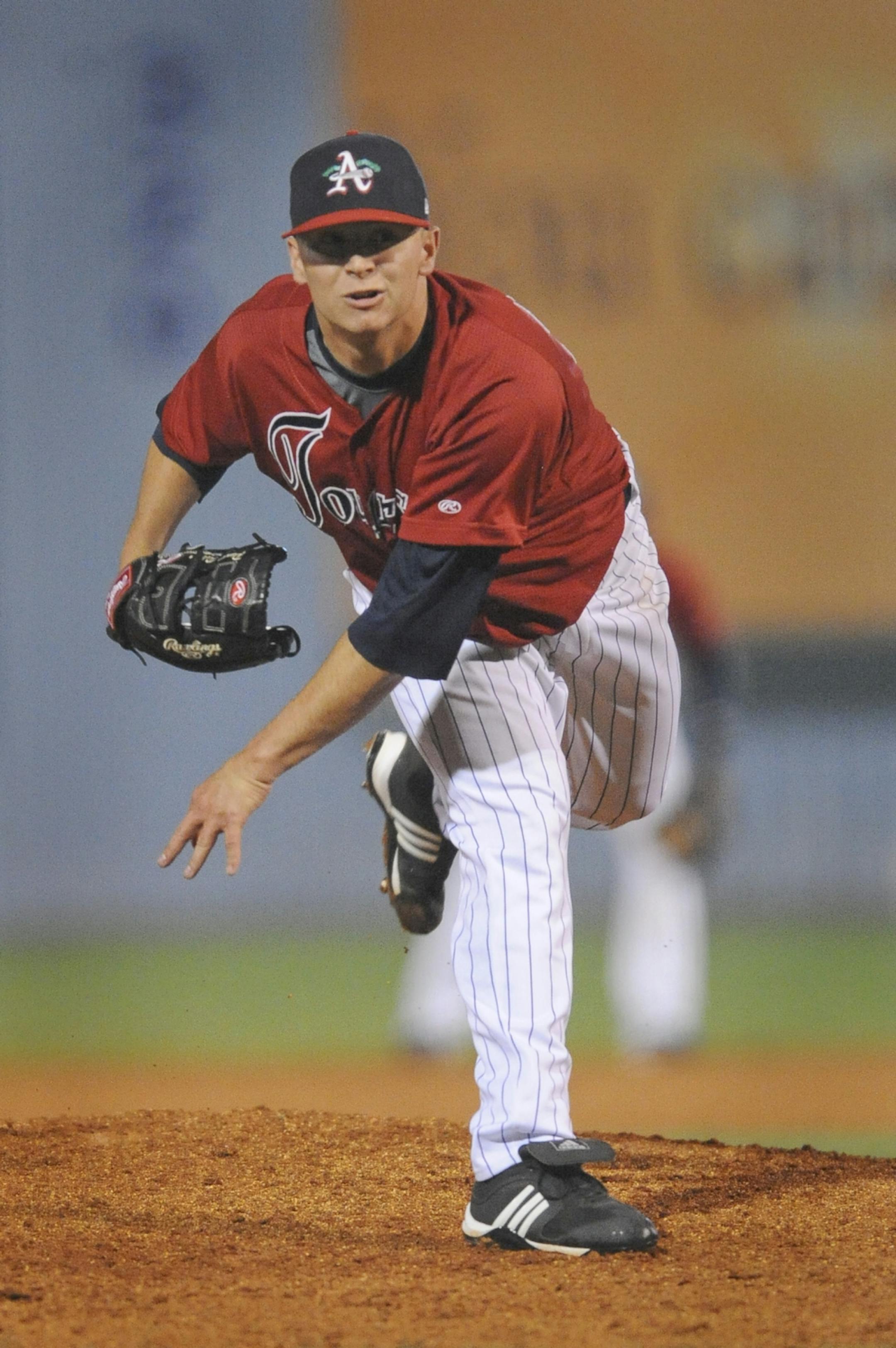 Here is a photo that Paul Bargas sent me. He said the team photog from his minor league team in 2010 took it. I�ll double check but I believe it was Asheville.