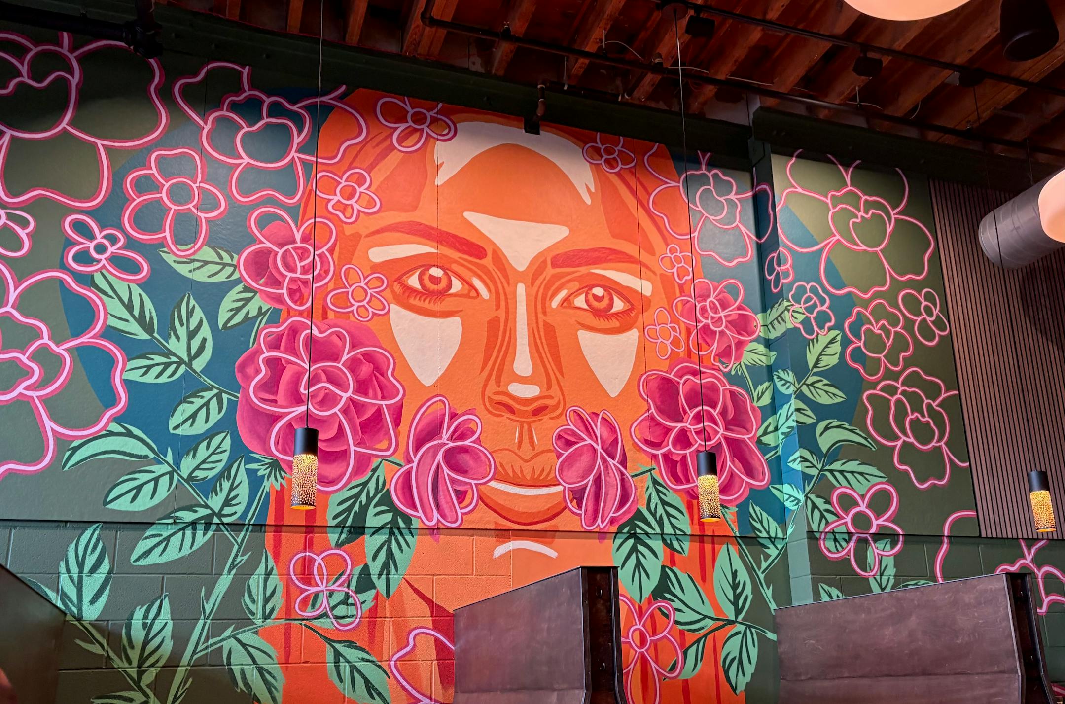 Dark Horse St. Paul mural