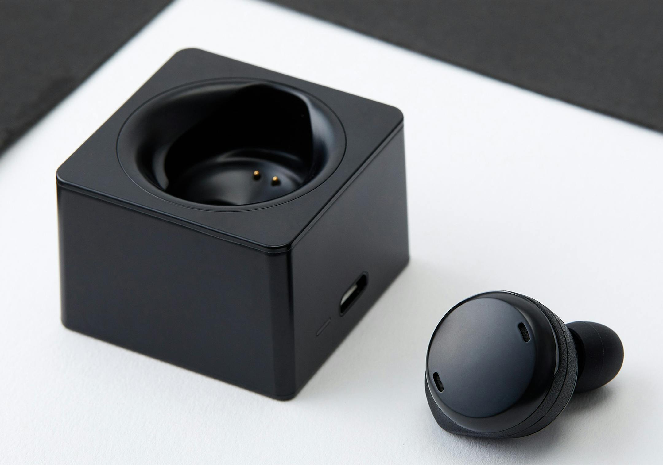 The Olive Smart Ear has the appearance and style of a single earbud in but does the job of a hearing aid. (Handout/TNS) ORG XMIT: 1703681