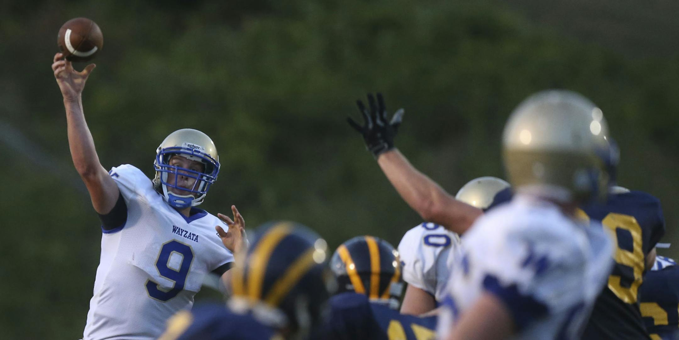 Wayzata Andrew Reding made a touchdown pass to Keante Johnson during second quarter action in Rosemount, Min., Thursday, August 29, 2013. ] (KYNDELL HARKNESS/STAR TRIBUNE) kyndell.harkness@startribune.com