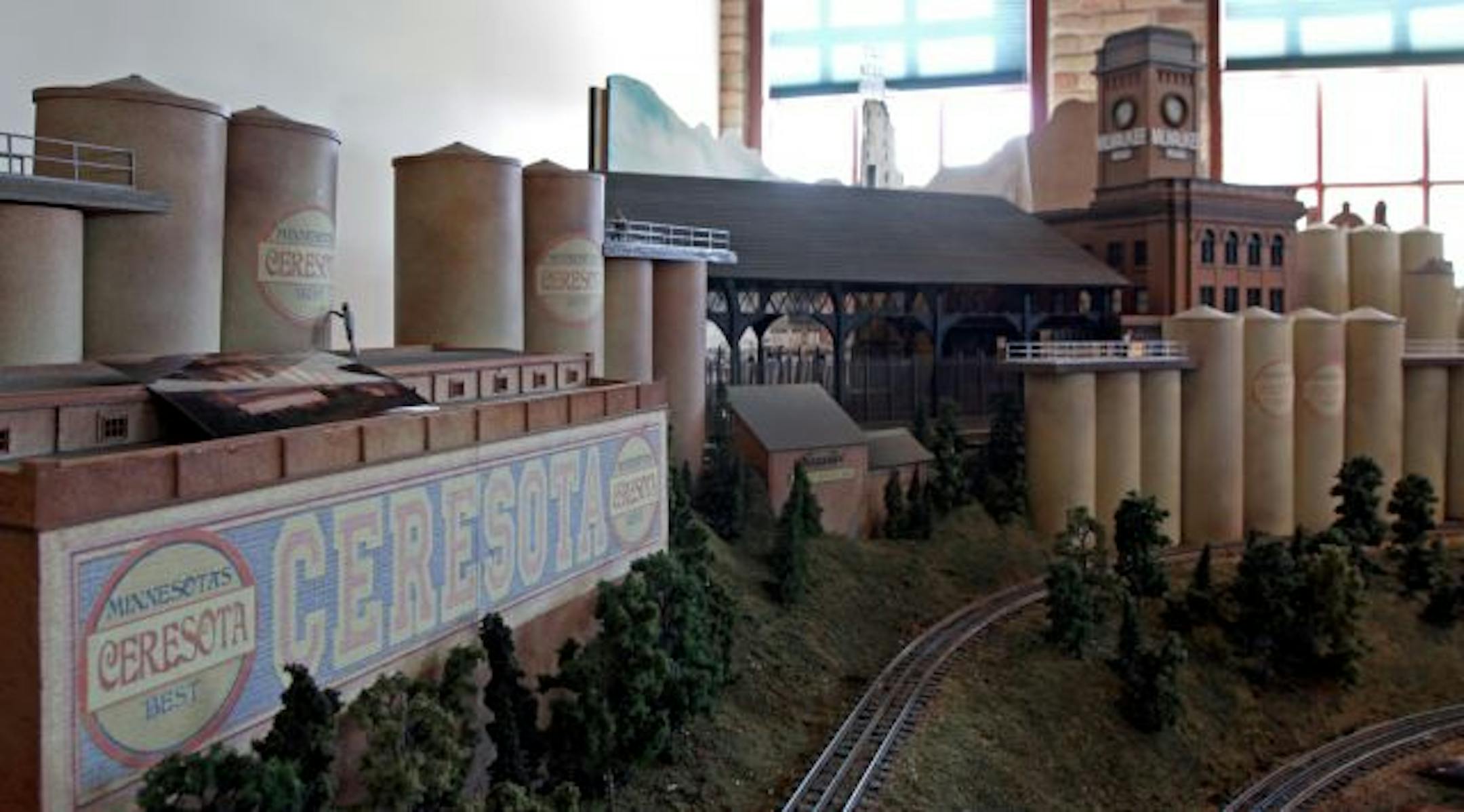The new 30- by 16-foot display at the Model Railroad Museum depicts mid-century Minneapolis, with its grain mills and riverfront landmarks.