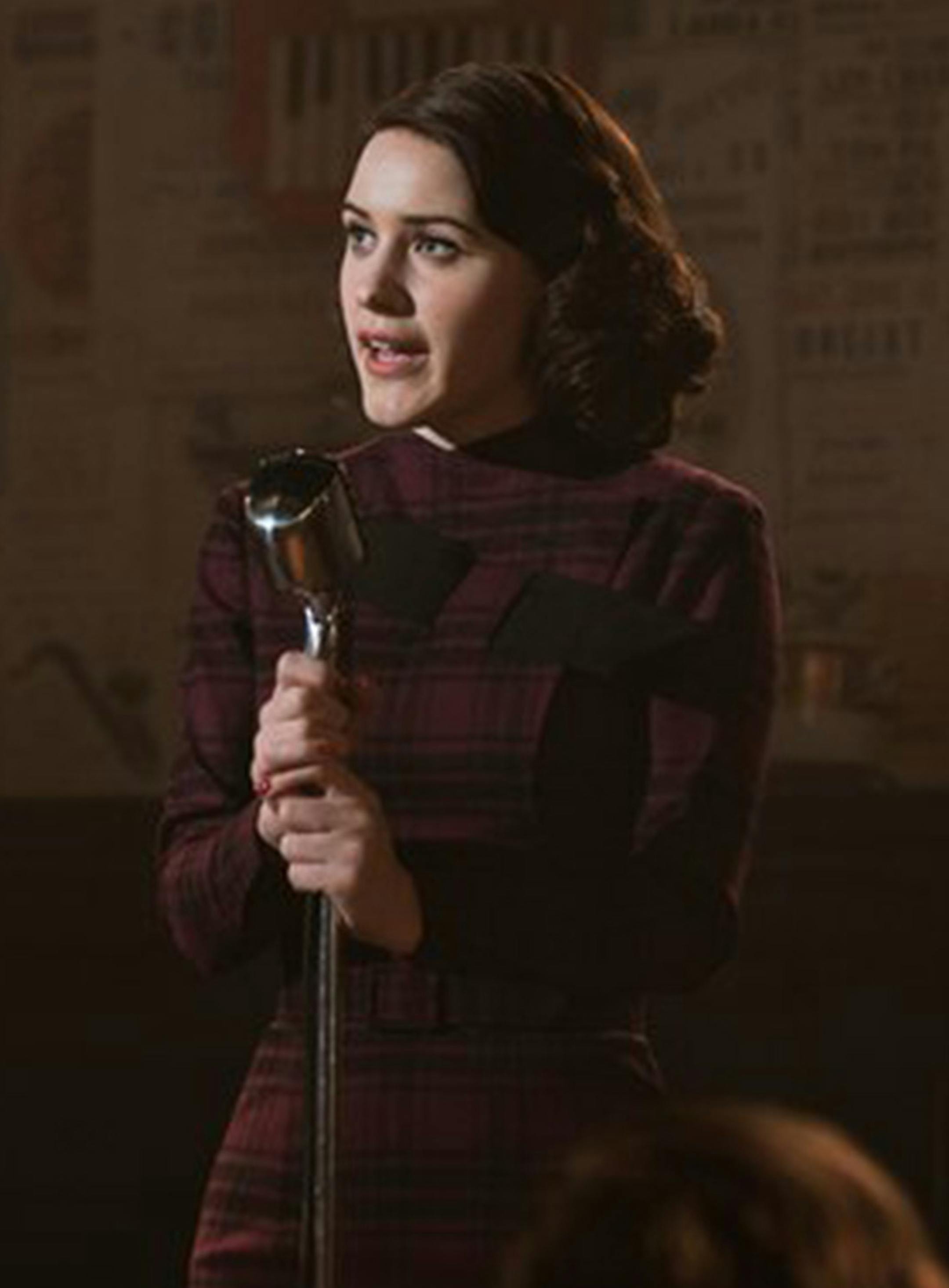 Rachel Brosnahan as Midge Maisel in ‚ÄúThe Marvelous Mrs. Maisel." (Nicole Rivelli/Amazon Studios) ORG XMIT: 1217042
