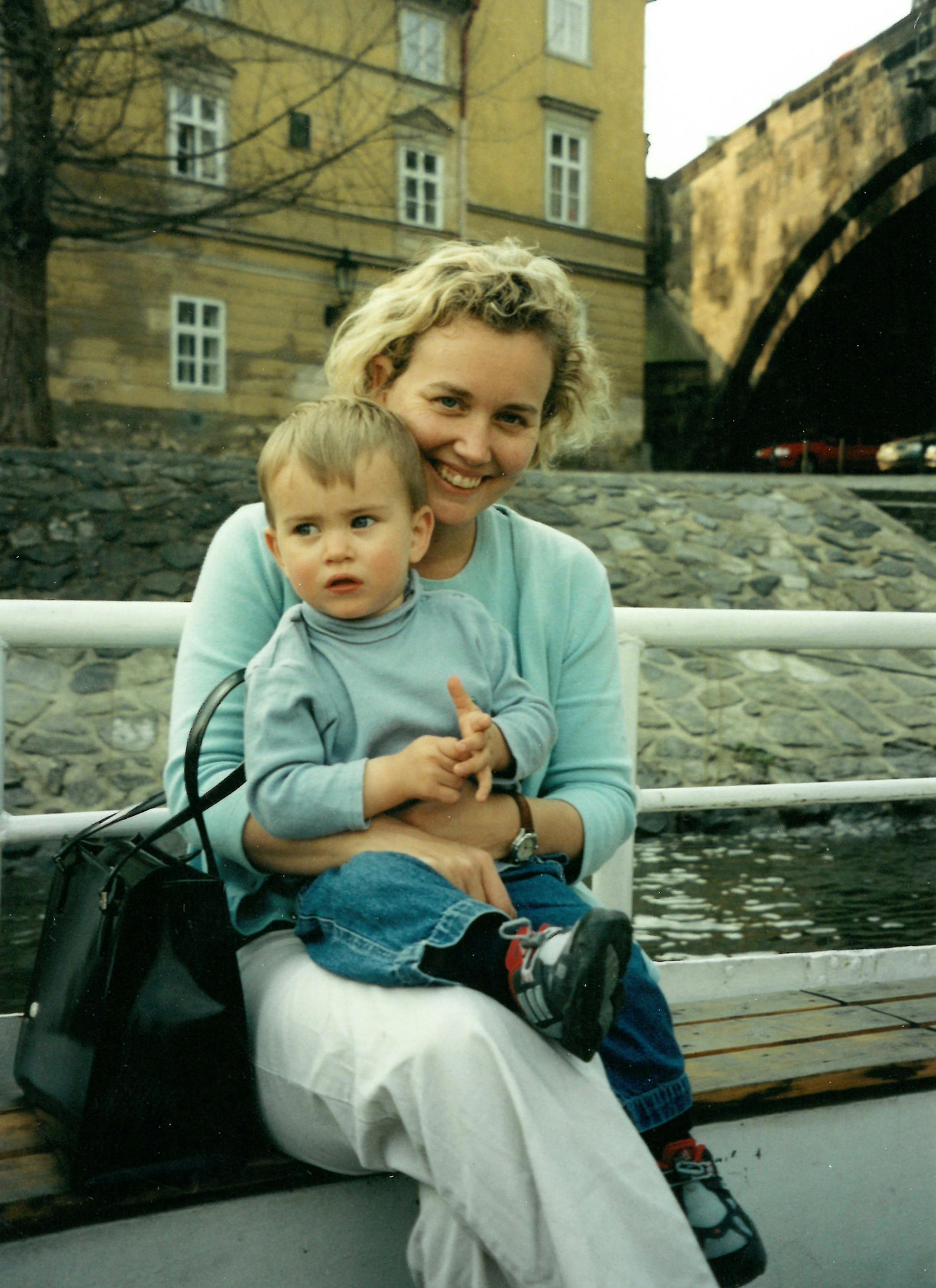 During the year living overseas with her young family, Elizabeth Foy Larsen found that foibles helped them grow close.