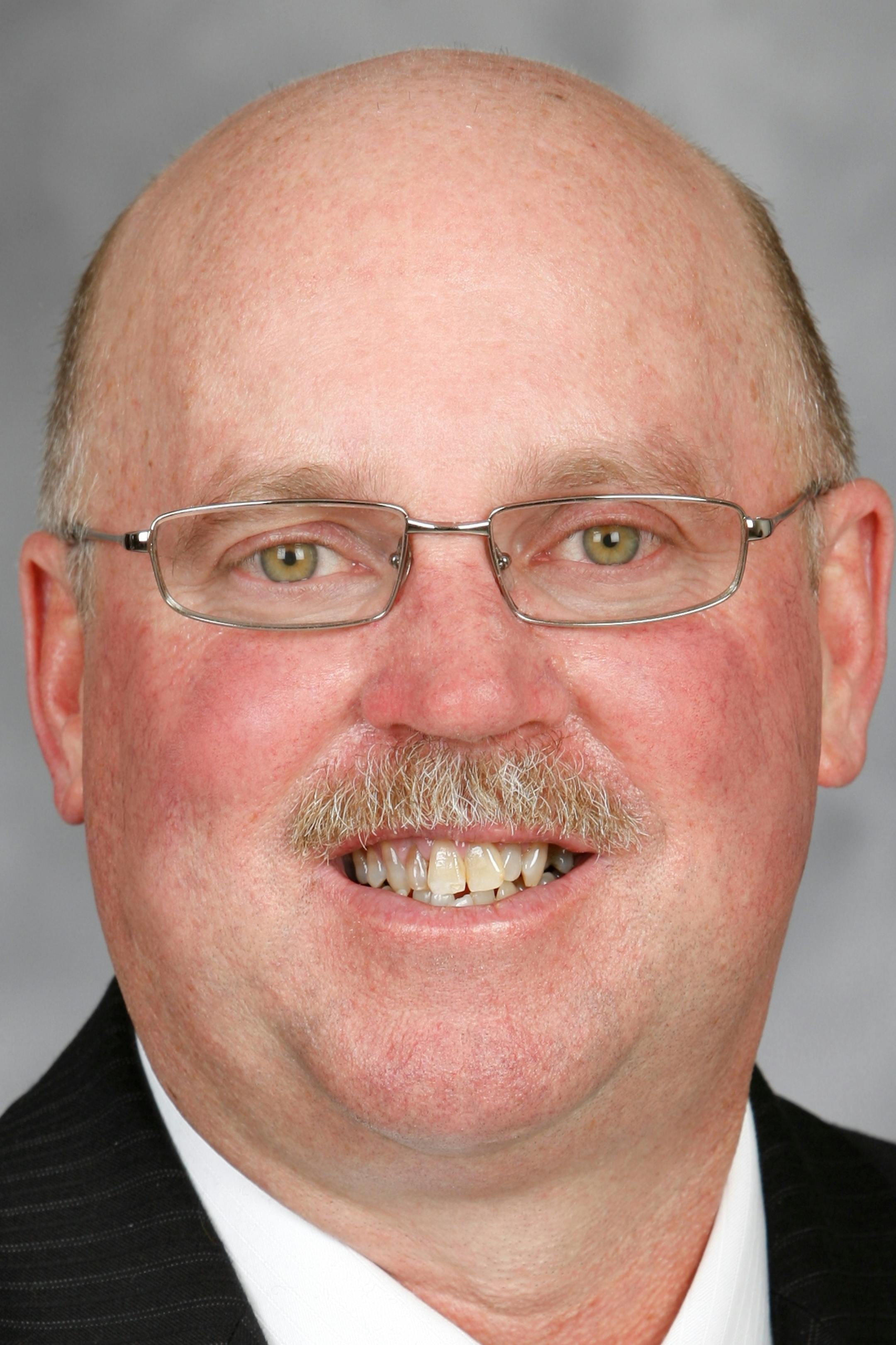 Jerry Kill Gophers football coach 2010