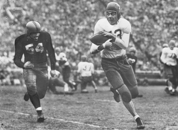 Bud Grant, playing for Gophers. 10/20/48 file photo