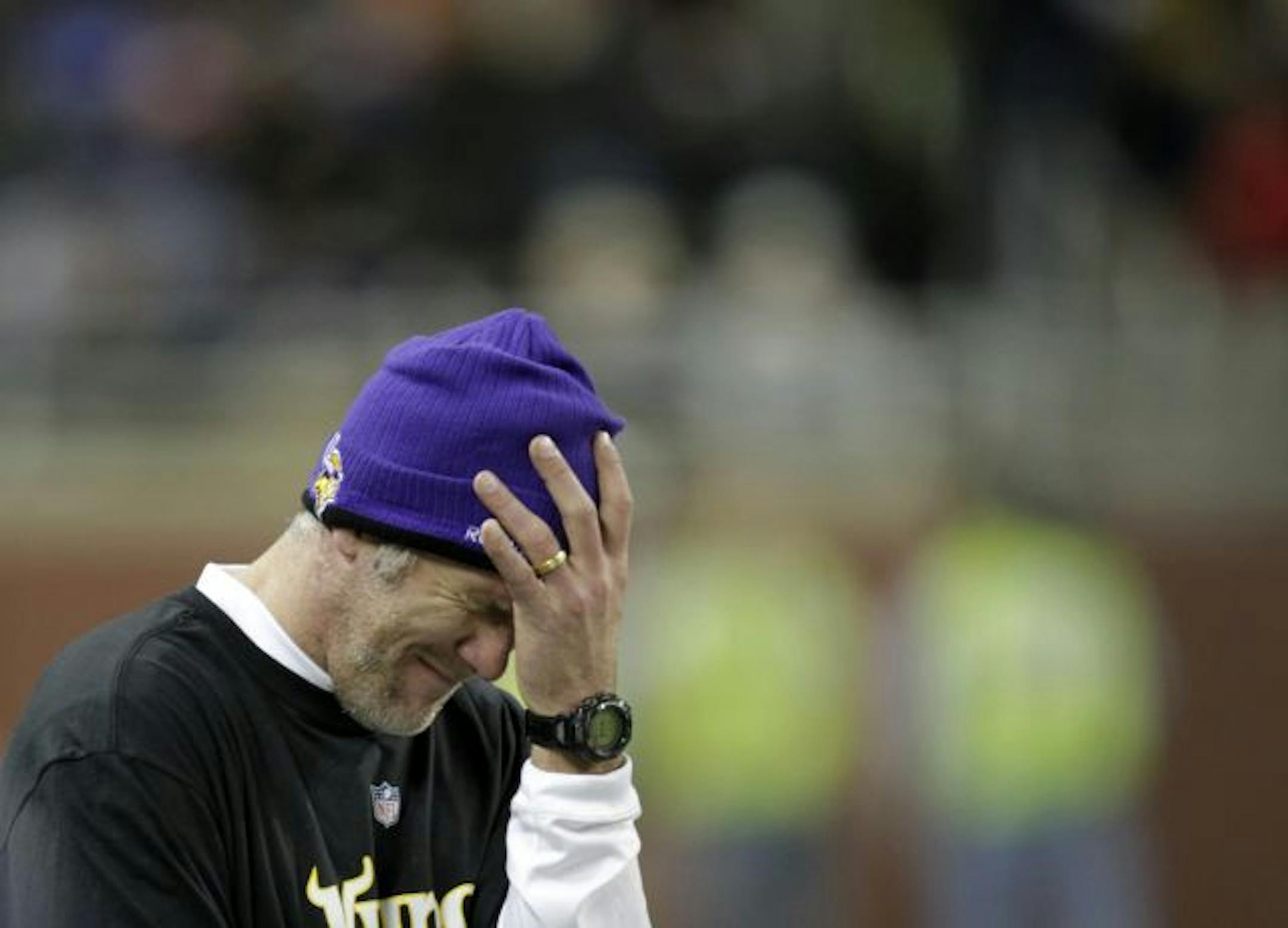 Brett Favre's consecutive games starting streak and the Vikings' slim playoff chances ended Monday night, but his offseason waffling about returning doomed the 2010 season.