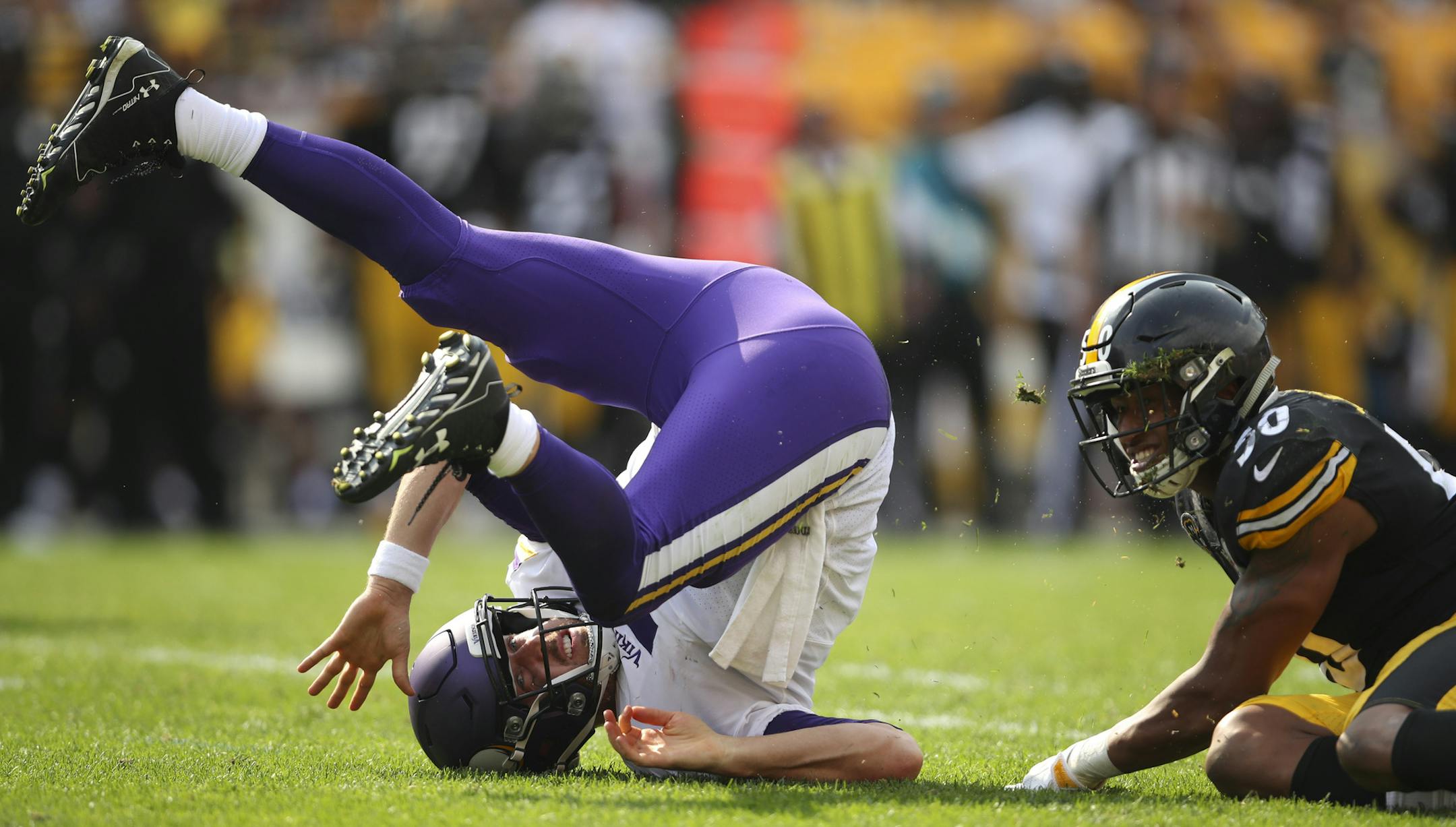 Minnesota Vikings quarterback Case Keenum rolled over after throwing an incomplete pass while being hit by Pittsburgh Steelers inside linebacker Vince Williams (98) in the fourth quarter. ] JEFF WHEELER &#xef; jeff.wheeler@startribune.com The Minnesota Vikings lost 26-9 to the Pittsburgh Steelers in an NFL football game Sunday afternoon, September 17, 2017 at Heinz Field in Pittsburgh.