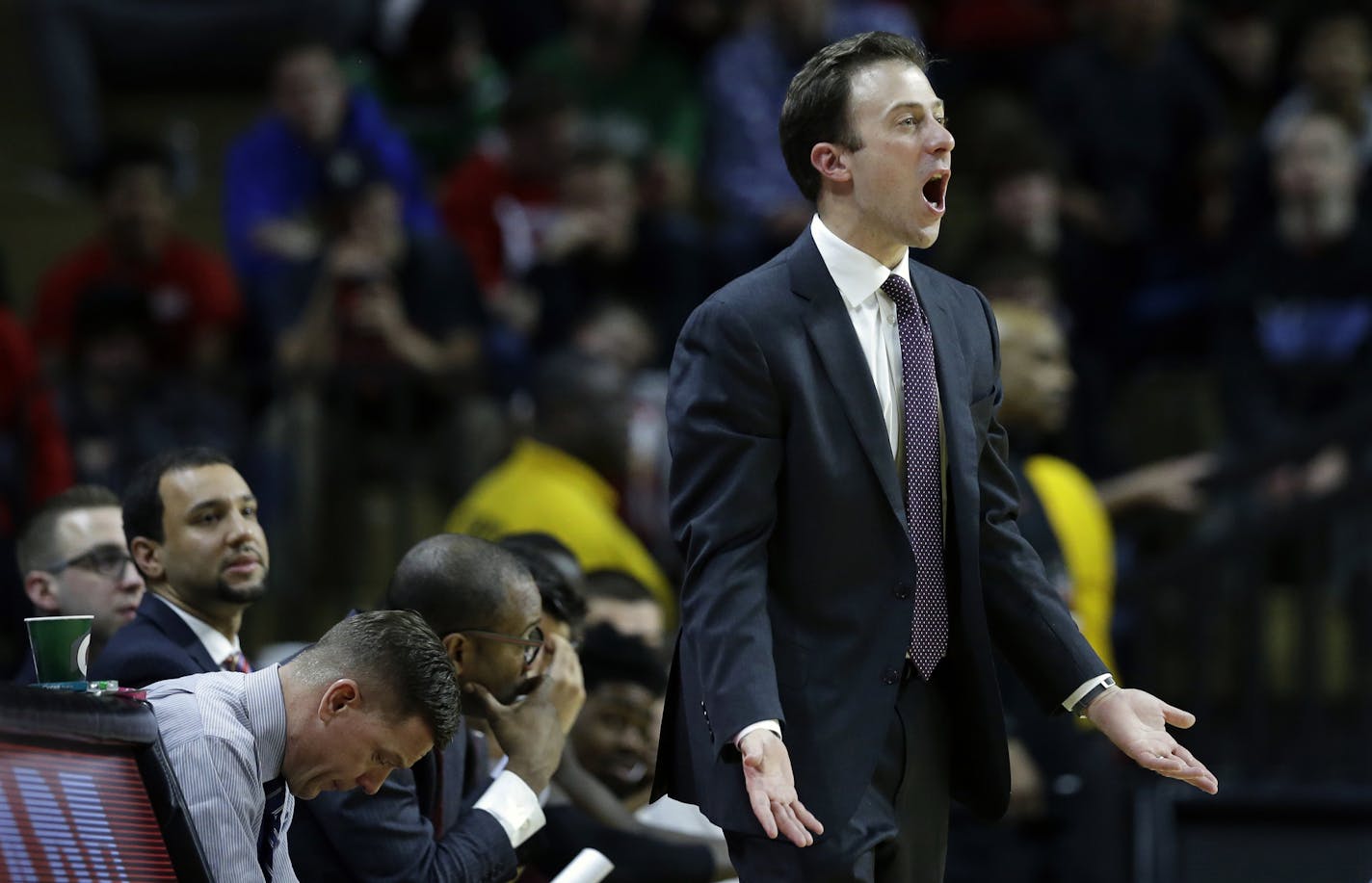 Minnesota head coach Richard Pitino reacts to a call during the second half of an NCAA college basketball game against Rutgers Saturday, March 5, 2016, in Piscataway, N.J. Rutgers won 75-52. (AP Photo/Mel Evans)