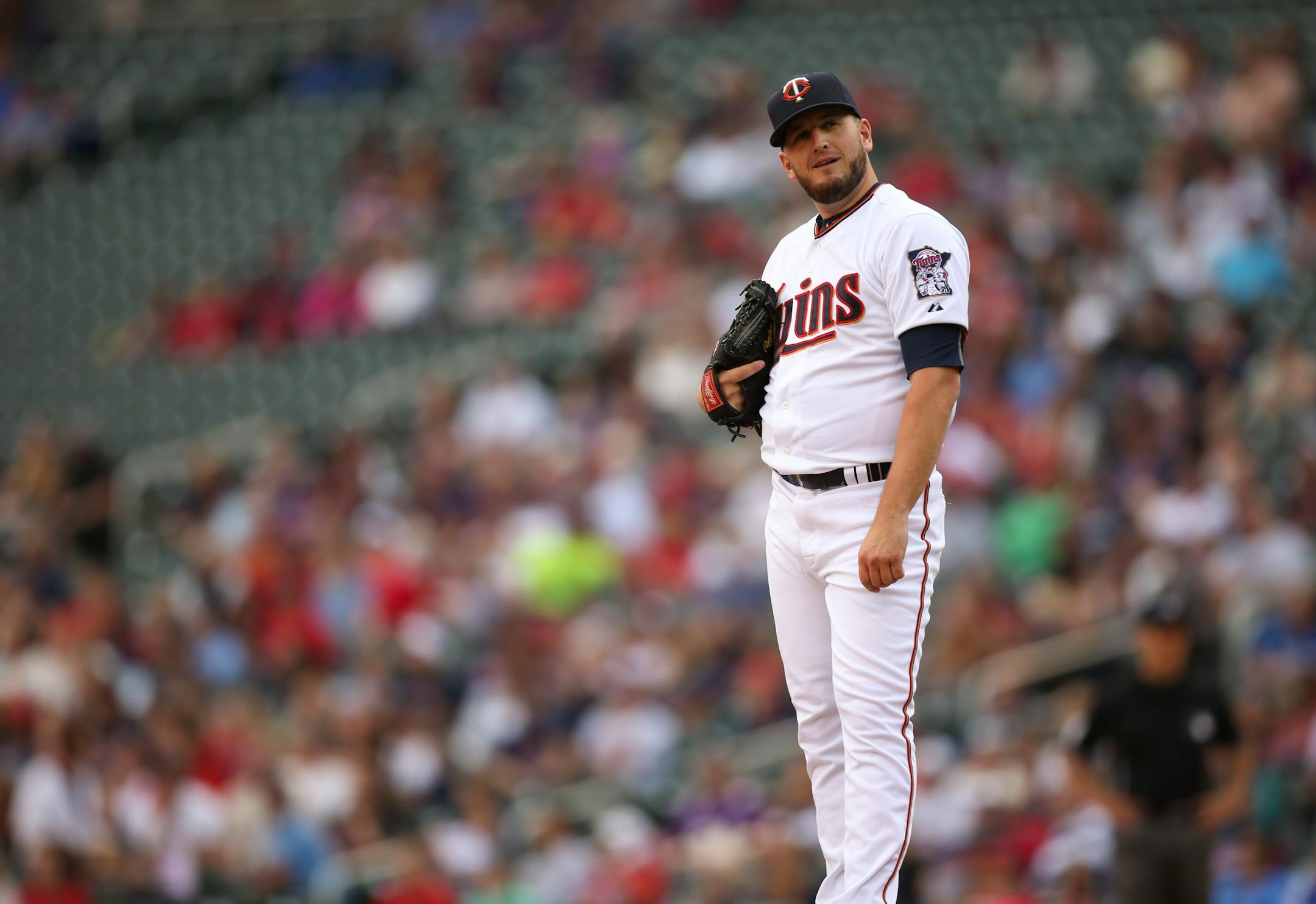 The Twins’ Glen Perkins watched as he went from All-Star closer to out of the role by season’s end, but he opens 2016 with his job back.