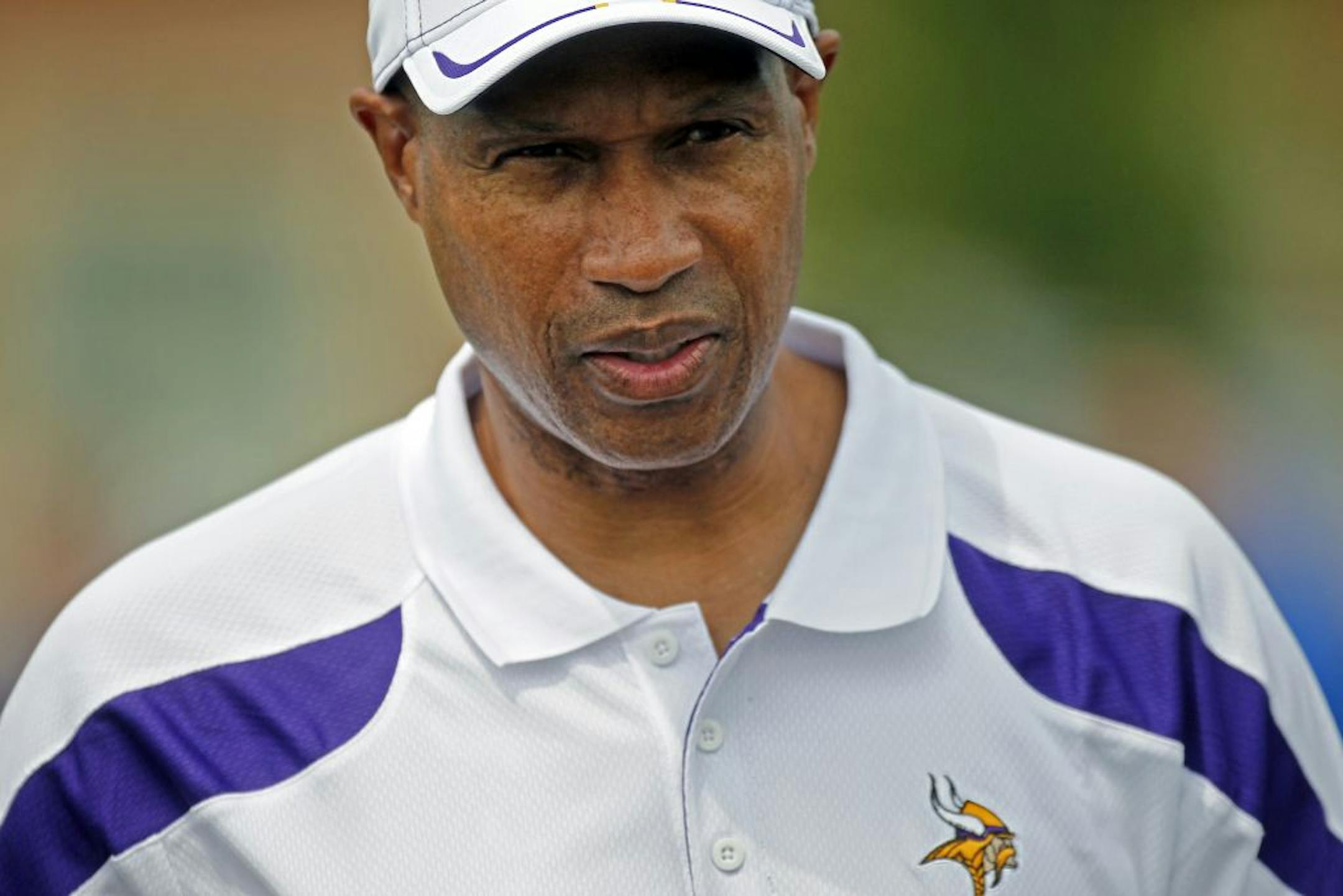 Minnesota Vikings head coach Leslie Frazier