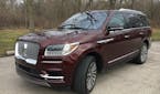 Redesigned 2018 Lincoln Navigator AWD in Reserve trim pictured in Cook County, Ill., in February 2018. (Robert Duffer/Chicago Tribune/TNS) ORG XMIT: 1