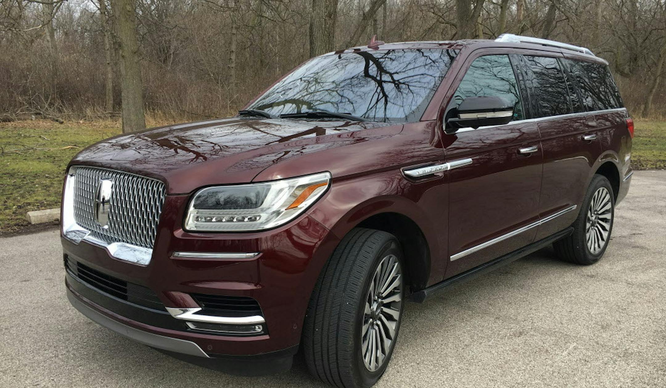 Redesigned 2018 Lincoln Navigator AWD in Reserve trim pictured in Cook County, Ill., in February 2018. (Robert Duffer/Chicago Tribune/TNS) ORG XMIT: 1225536