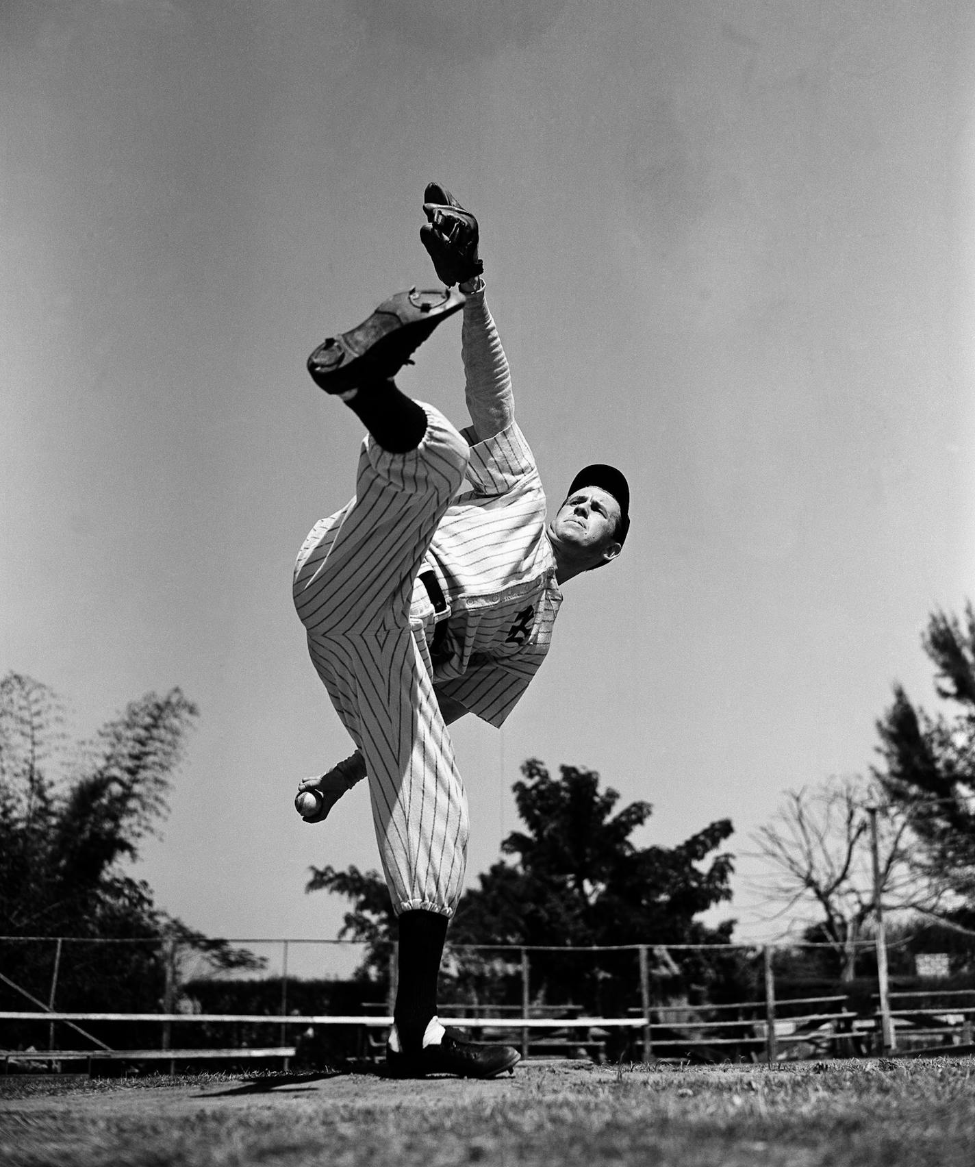 Lefty Gomez, ace left-hander of the New York Yankees, in a spring workout at St.Petersburg, Fla., March 6, 1938. (AP Photo) ORG XMIT: APHS92042