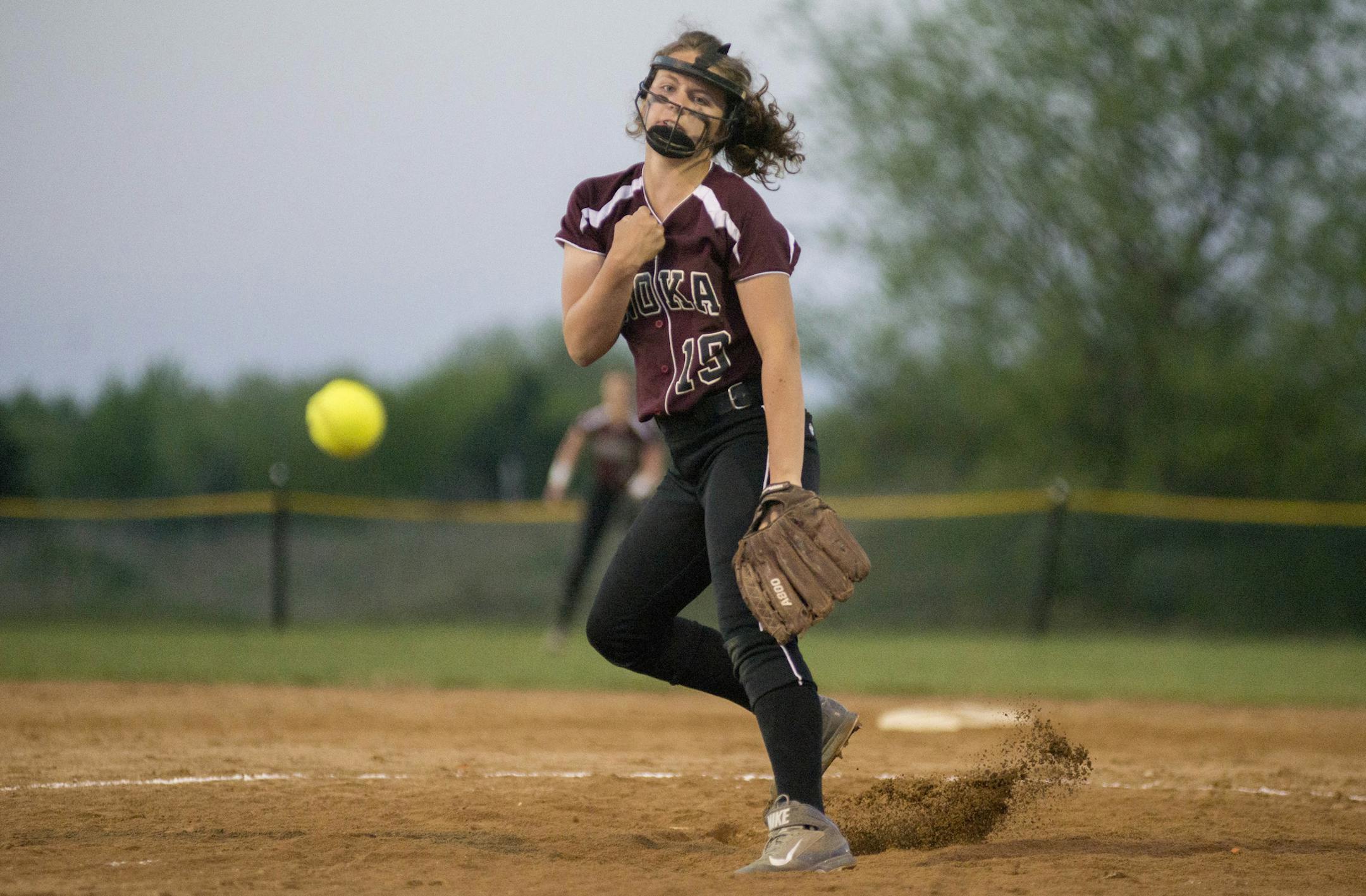 Anoka sophomore Amber Elliott pitches to St. Francis.] BRIDGET BENNETT SPECIAL TO THE STAR TRIBUNE • bridget.bennett@startibune.com Anoka took on St. Francis at Central Park in Ramsey, MN. Anoka won 5-1.