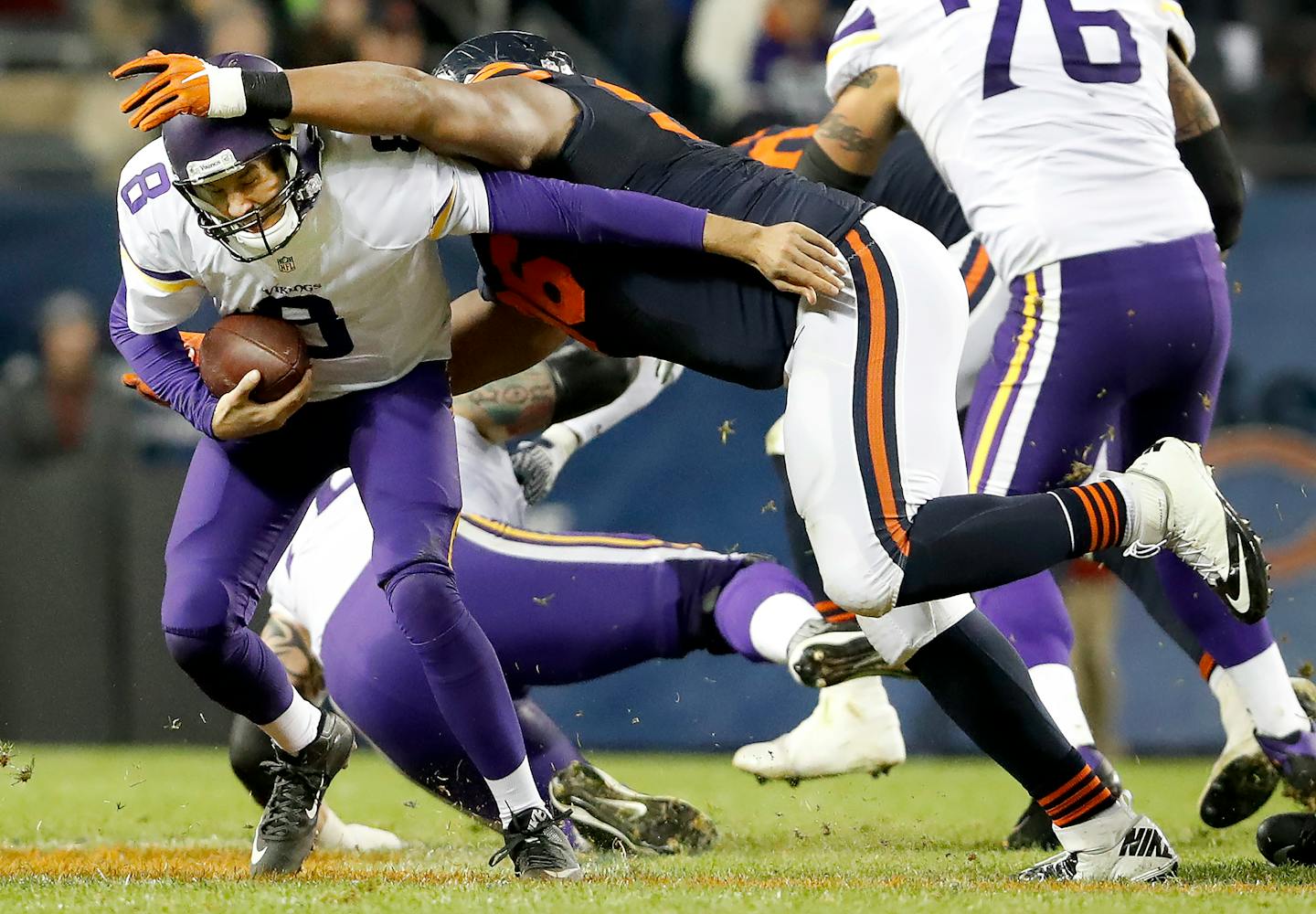 Vikings quarterback Sam Bradford was sacked by the Bears' Akiem Hicks in the third quarter. ] CARLOS GONZALEZ cgonzalez@startribune.com - October 31, 2016, Chicago, IL, Soldier Field, NFL, Minnesota Vikings vs. Chicago Bears