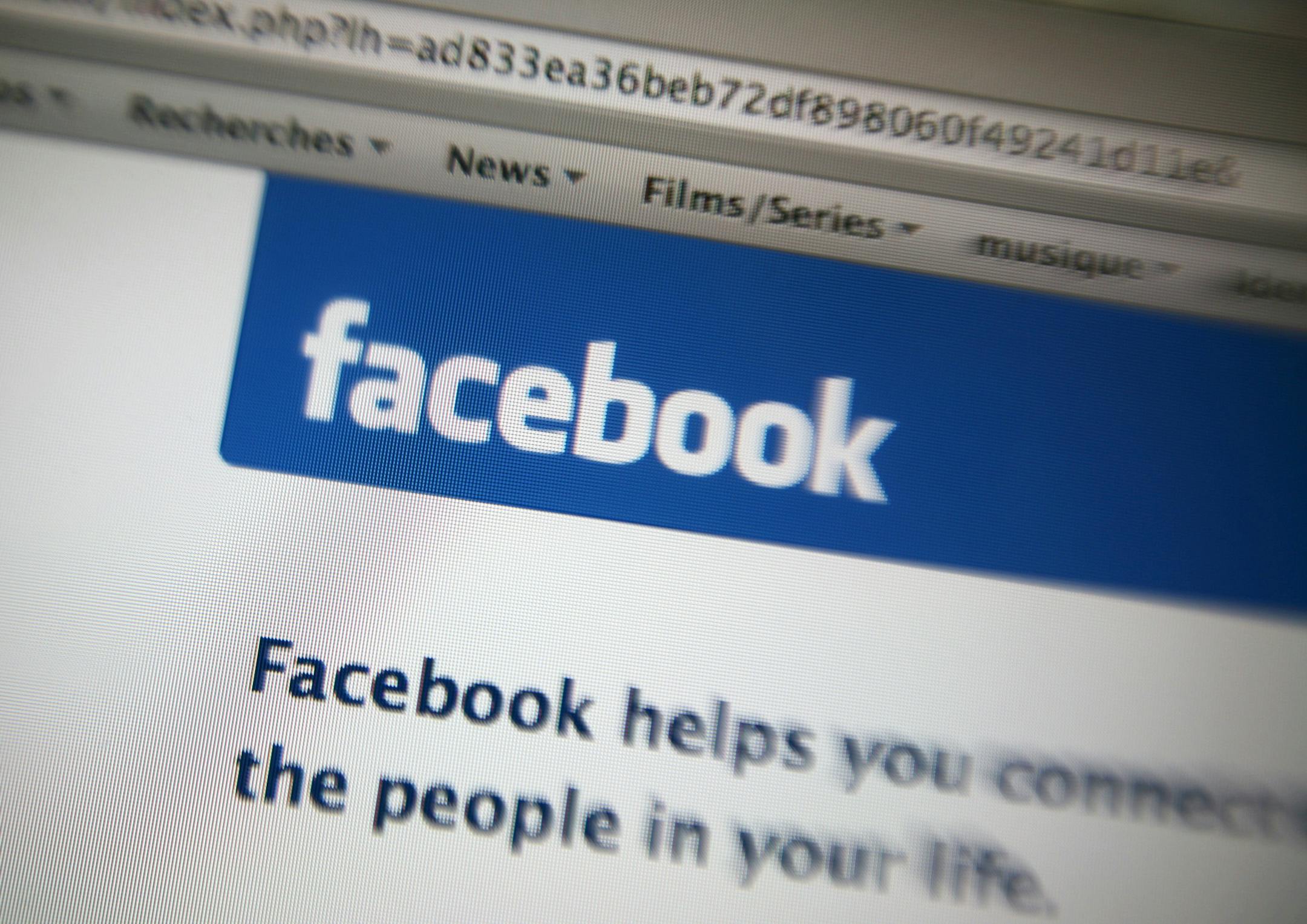(FILES) - Picture taken on July 7, 2009 in Paris, shows the front page of the Facebook website. The German government warned job-seekers on August 18, 2009 to avoid posting potentially compromising pictures or remarks on social networking sites such as Facebook, citing a study about their use by employers. AFP PHOTO LOIC VENANCE (Photo credit should read LOIC VENANCE/AFP/Getty Images) ORG XMIT: FRANCE-I