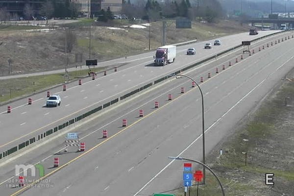 Westbound I-494 is reduced to two lanes between Hwy. 55 and Dodd Road, through June 1.
