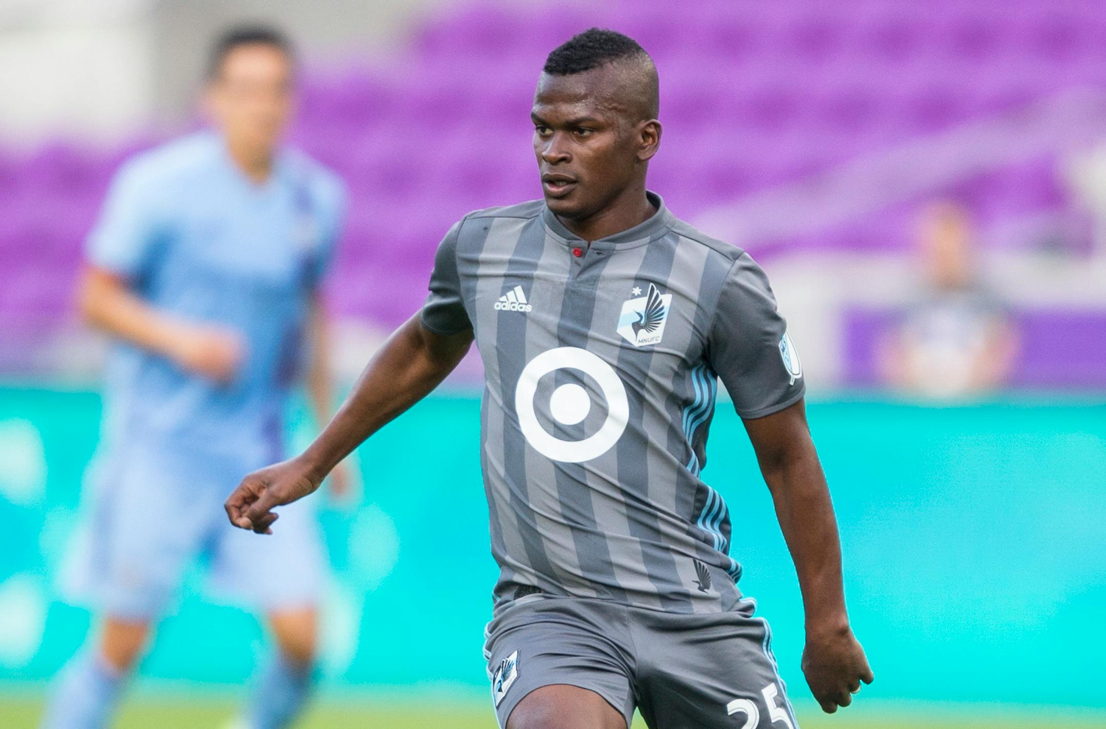 Minnesota United FC's Darwin Quintero (25) passes the the ball during the first half of an MLS soccer match against New York City FC, in Orlando, Fla., Wednesday, Feb. 20, 2019. (Photo/Willie J. Allen Jr.)