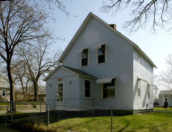 Distressed properties in North Minneapolis. 3350 Aldrich Avenue North, Minneapolis, MN.