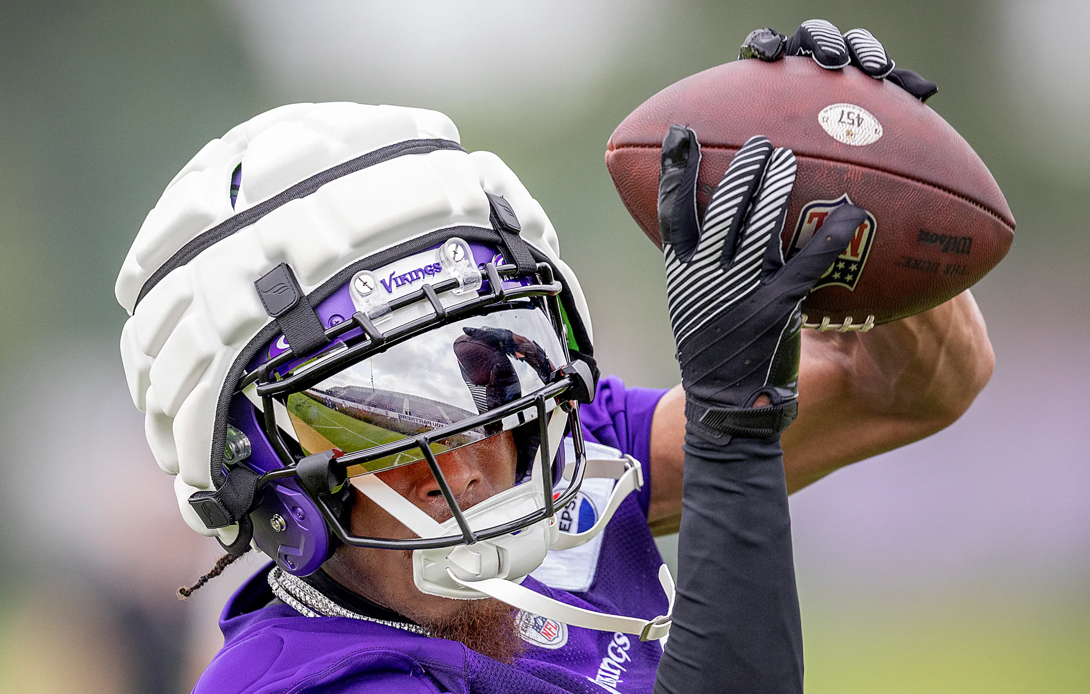 Vikings rookie QB J.J. McCarthy is becoming a master of meditation