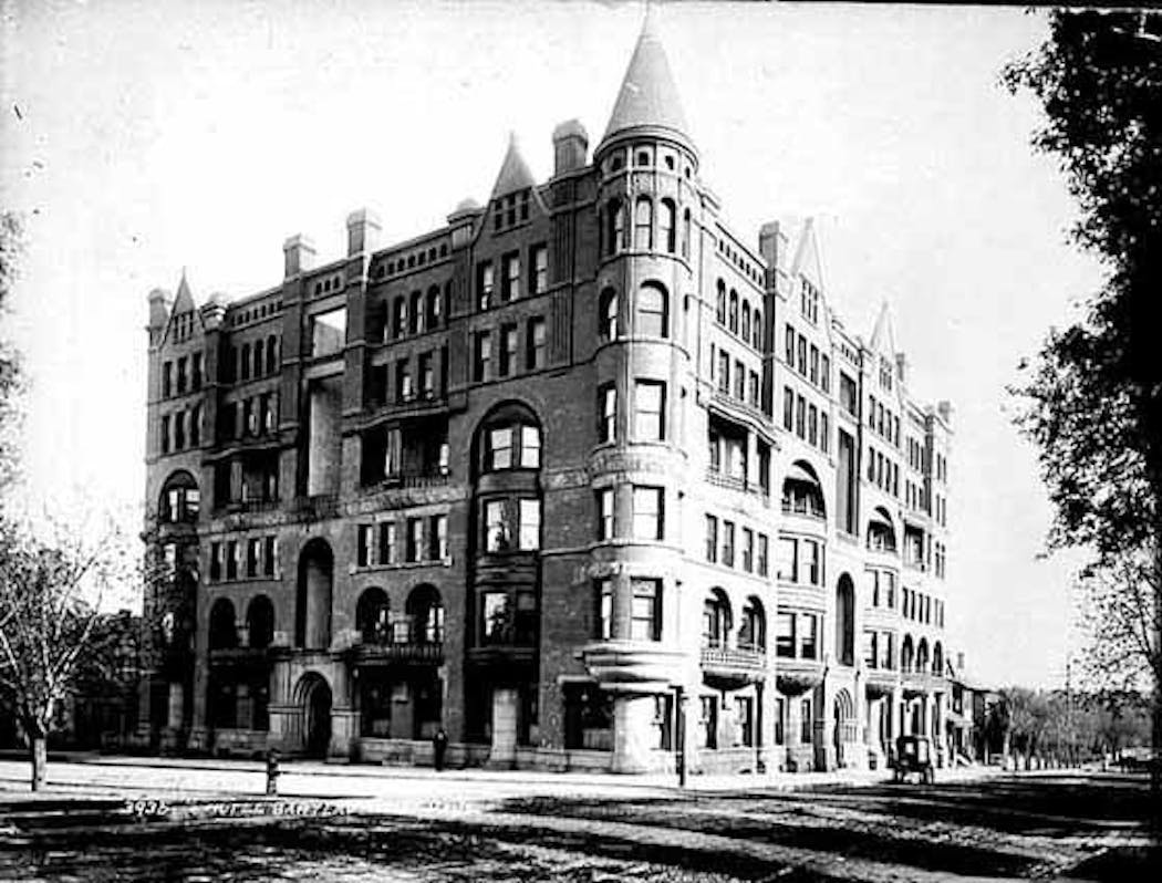 The Hotel Barteau in 1890.