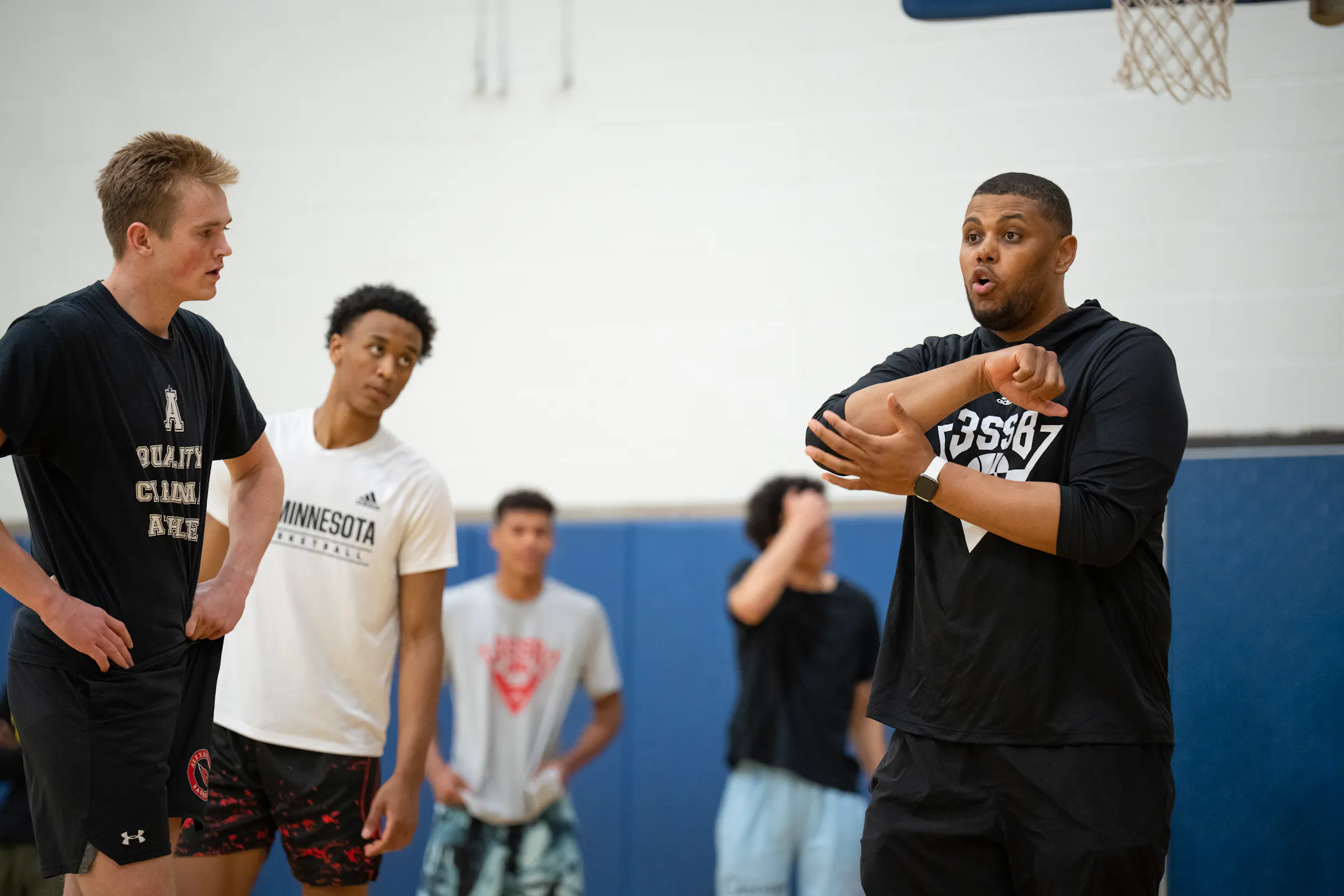 Former Gopher Jonathan Williams overcomes brain surgeries to coach AAU