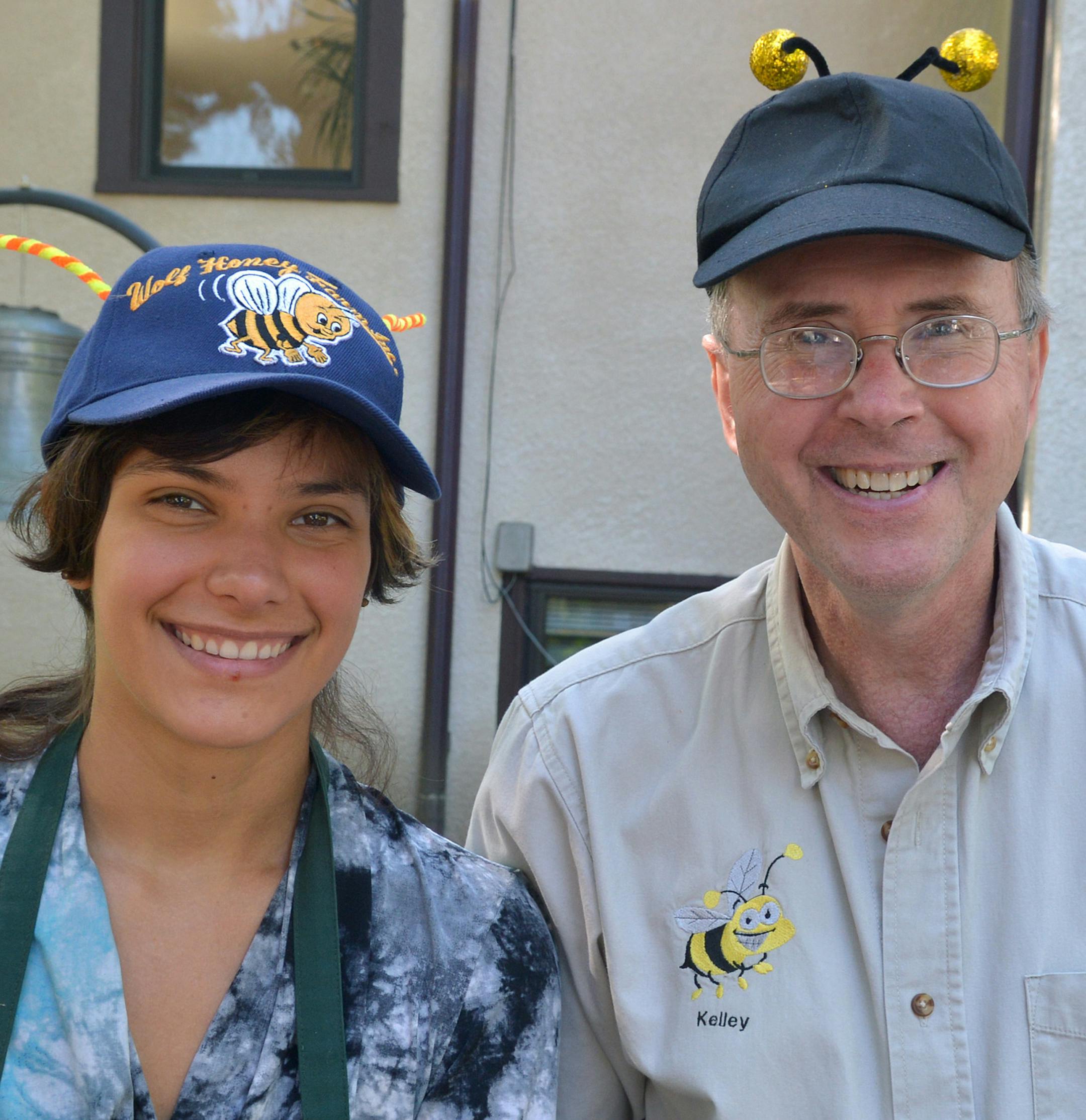 Minnesota Honey Company owner, Kelley Flanders (right) and volunteer, Samantha Herrera. ] (SPECIAL TO THE STAR TRIBUNE/BRE McGEE) **Kelley Flanders (right, Minnesota Honey Company owner), Samantha Herrera (left, Minnesota Honey Company)