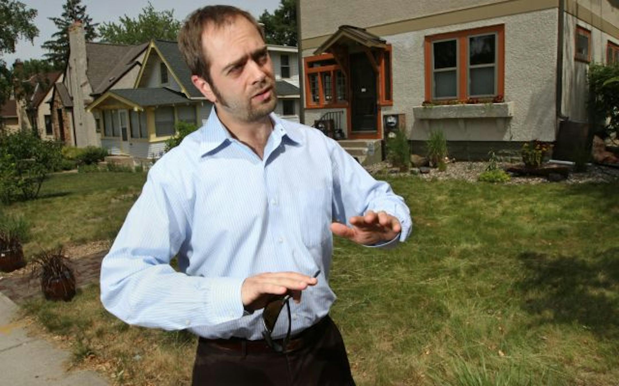 Michael Anschel was in the third year of nurturing a sustainable lawn with native grasses -- a handsome, native grass, no-water, no-mow alternative he thought was both the green thing and the right thing. But the city mowed it down Tuesday when he was at work. He'll have to go back to watering, weeding and re-seeding and pay the $140 mowing bill from the city.