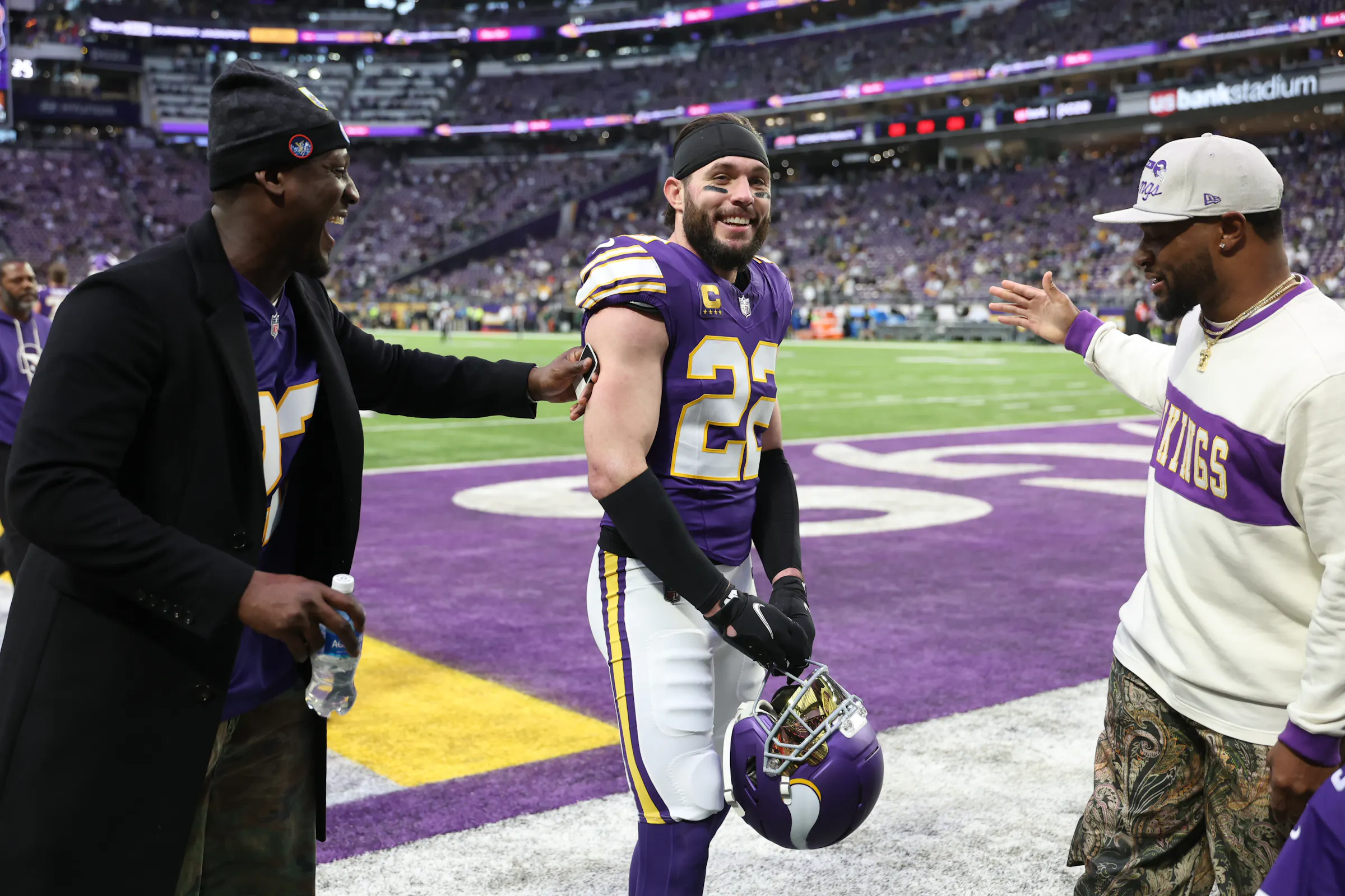 Safety Harrison Smith is returning to the Vikings for a 15th season