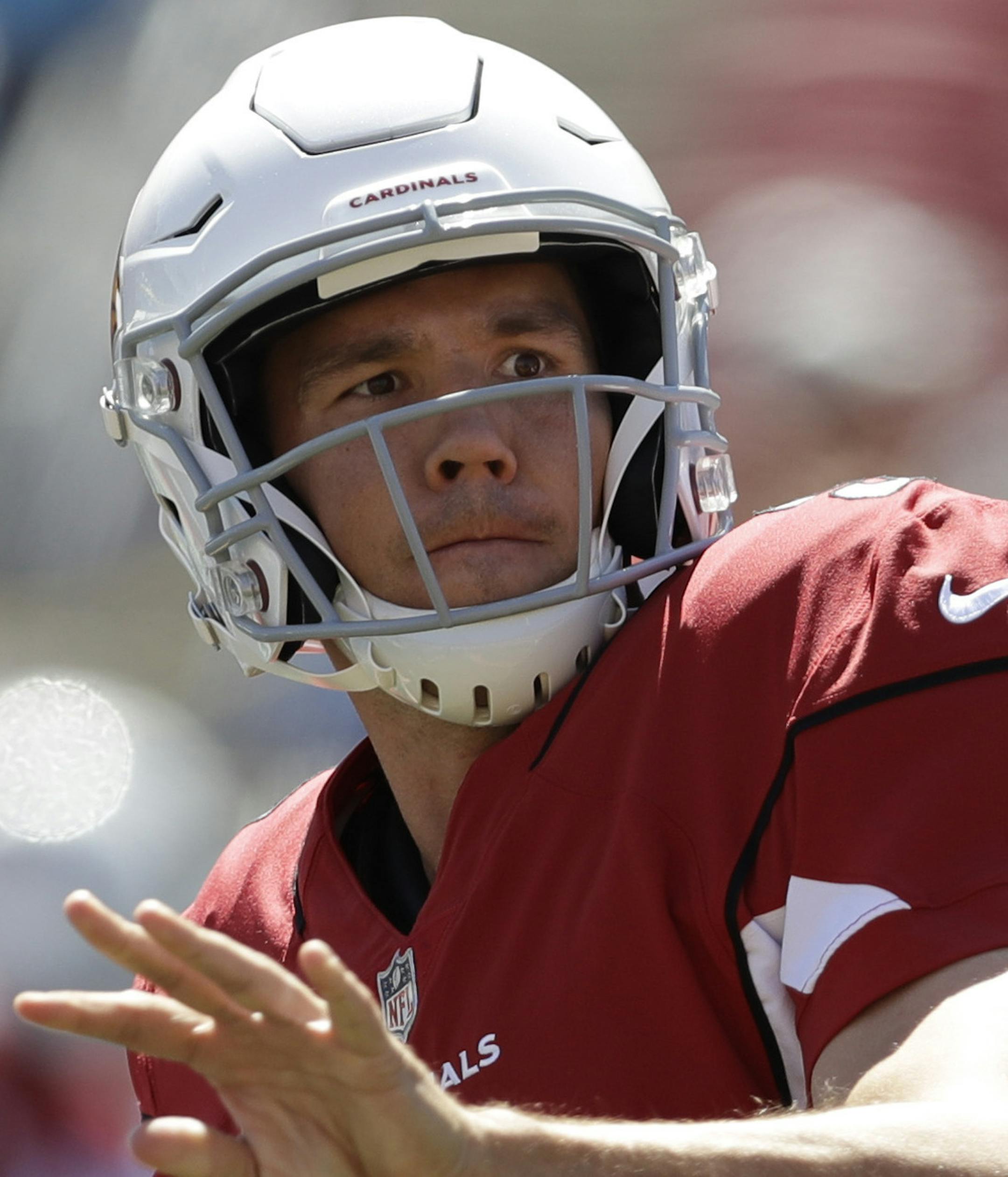 Arizona Cardinals quarterback Sam Bradford warms up before an NFL football game against the Los Angeles Rams Sunday, Sept. 16, 2018, in Los Angeles. (AP Photo/Marcio Jose Sanchez)