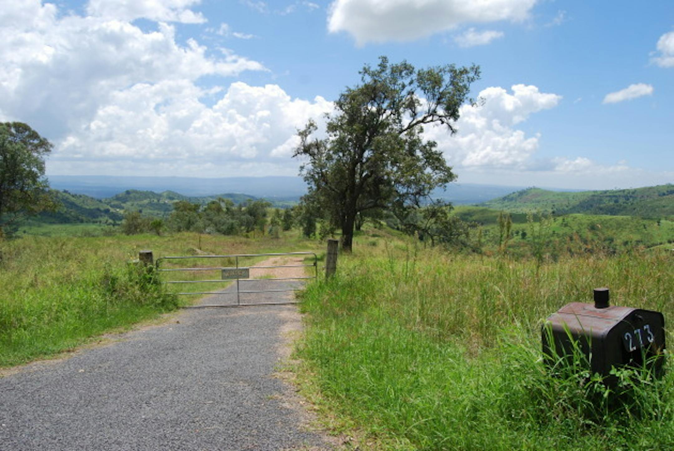 Beautiful... the country in this area looks so much like North Dakota and some areas of Minnesota. It drove me crazy!!!