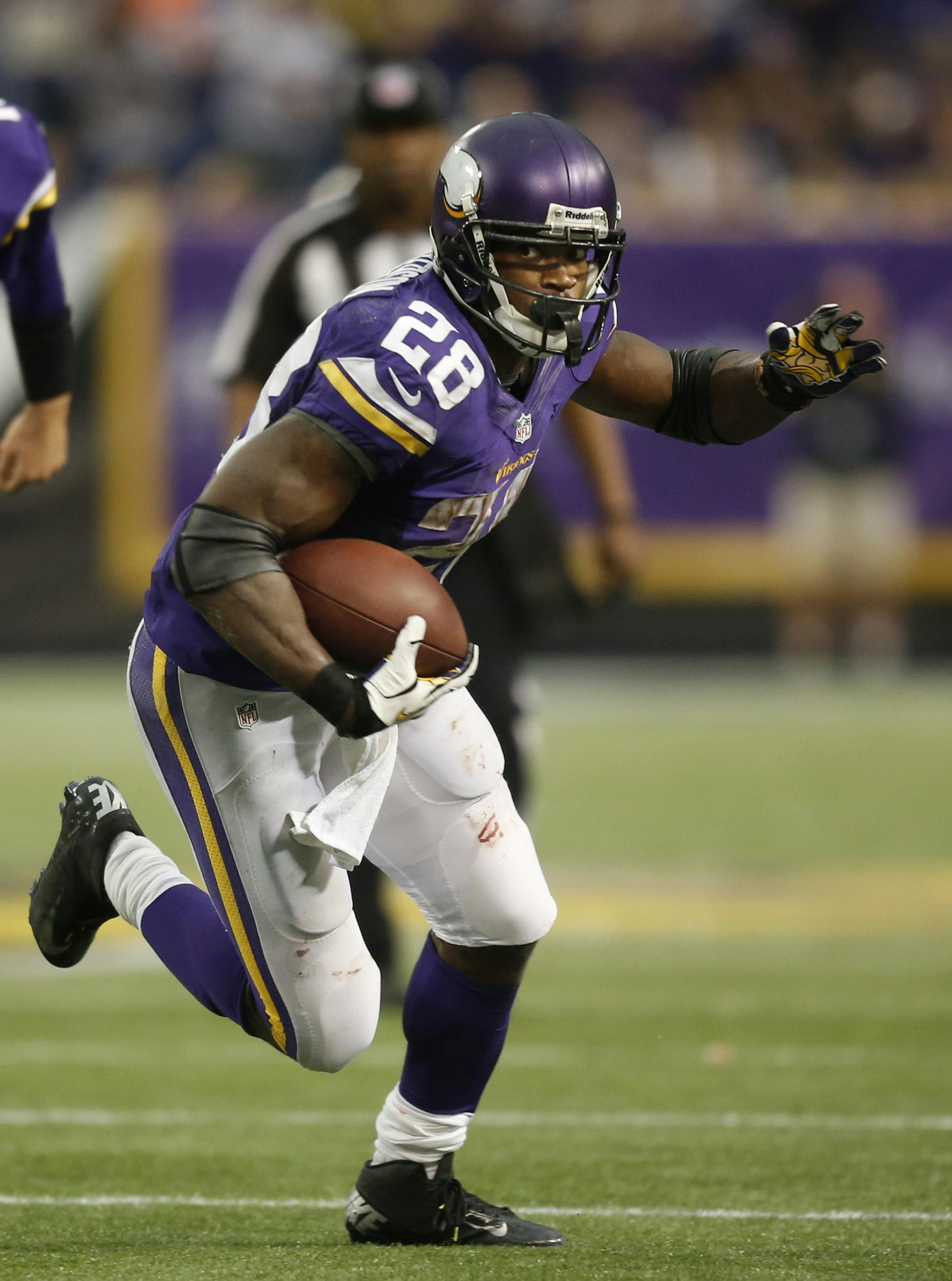 Vikings running back Adrian Peterson ran for 19 yards on 4th and 1 in the fourth quarter. Quarterback Matt Cassel watched as Peterson passed 10,000 rushing yards for his career. ] MCKENNA EWEN · mckenna.ewen@startribune.com Minnesota Vikings and Chicago Bears - Mall of America Field in Minneapolis, Minn. - 12/01/2013