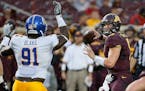 Chris Streveler (against San Jose State in 2014) really didn't get to play much quarterback for the Gophers, who made him into a wide receiver. He tra