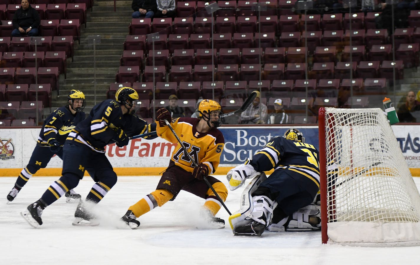 Minnesota Golden Gophers forward Sampo Ranta attempted a goal. ] COURTNEY DEUTZ &#x2022; courtney.deutz@startribune.com on Saturday, March 9, 2019 at 3M Arena at Mariucci at the University of Minnesota.