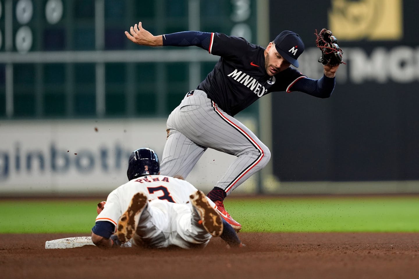 Twins' Edouard Julien appears headed to minors to make room for Royce Lewis - Vimarsana News