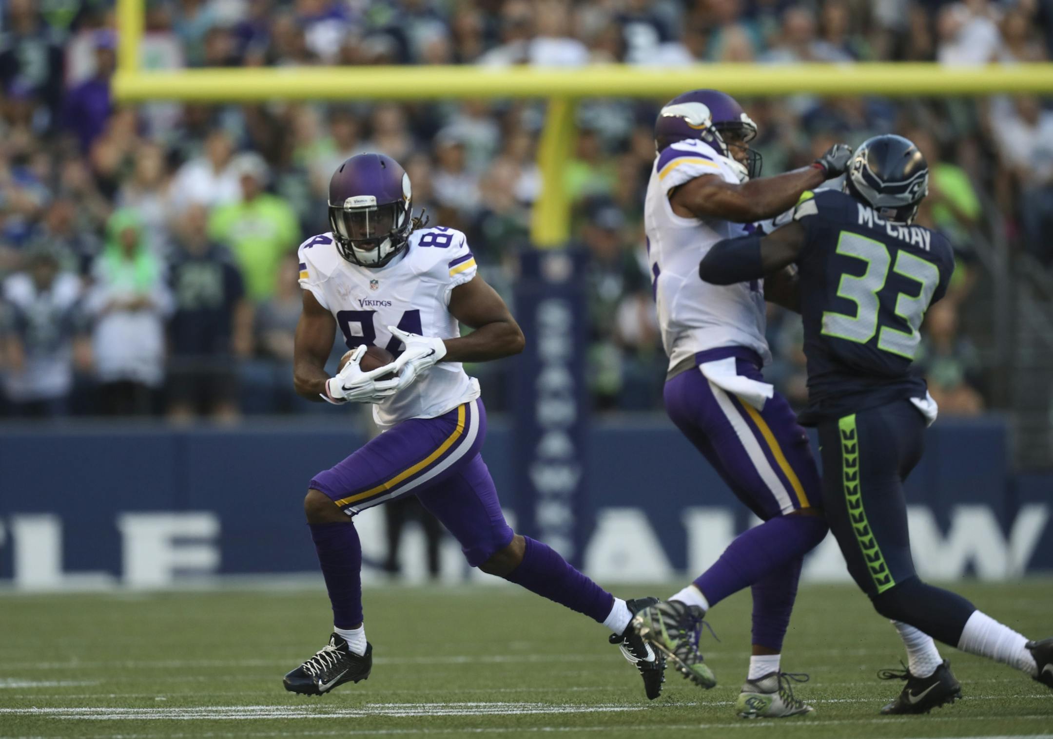 Vikings wide receiver Cordarrelle Patterson (84) caught a pass for a five yard gain during the Vikings' first drive in the first quarter Thursday night.