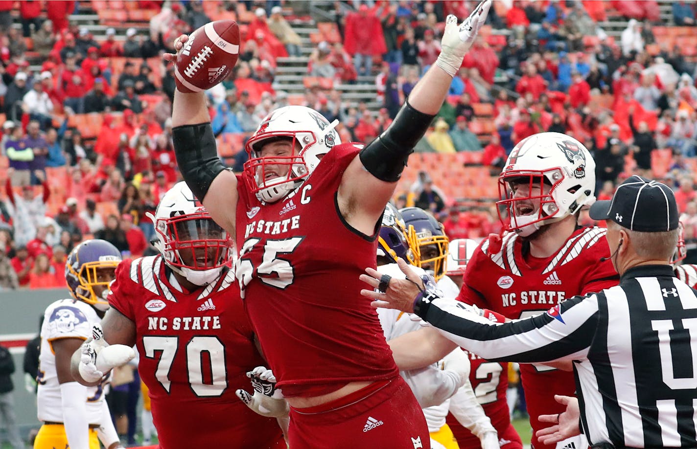 North Carolina State's Garrett Bradbury (65)