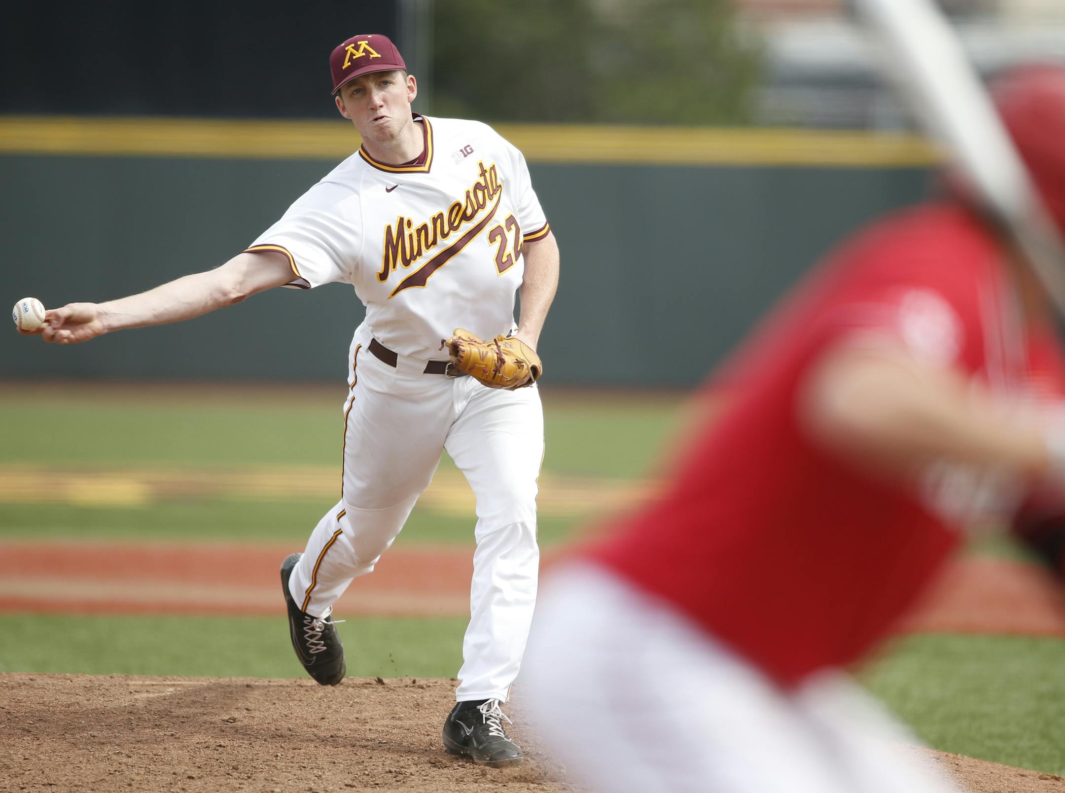 Gophers reliever Tim Shannon, a failed starter who&#xed;s thriving as a reliever after becoming a submariner. University of Minnesota photo, 2017. Shannon is pitching against Nebraska in this photo, in the spring of 2017. ORG XMIT: 22