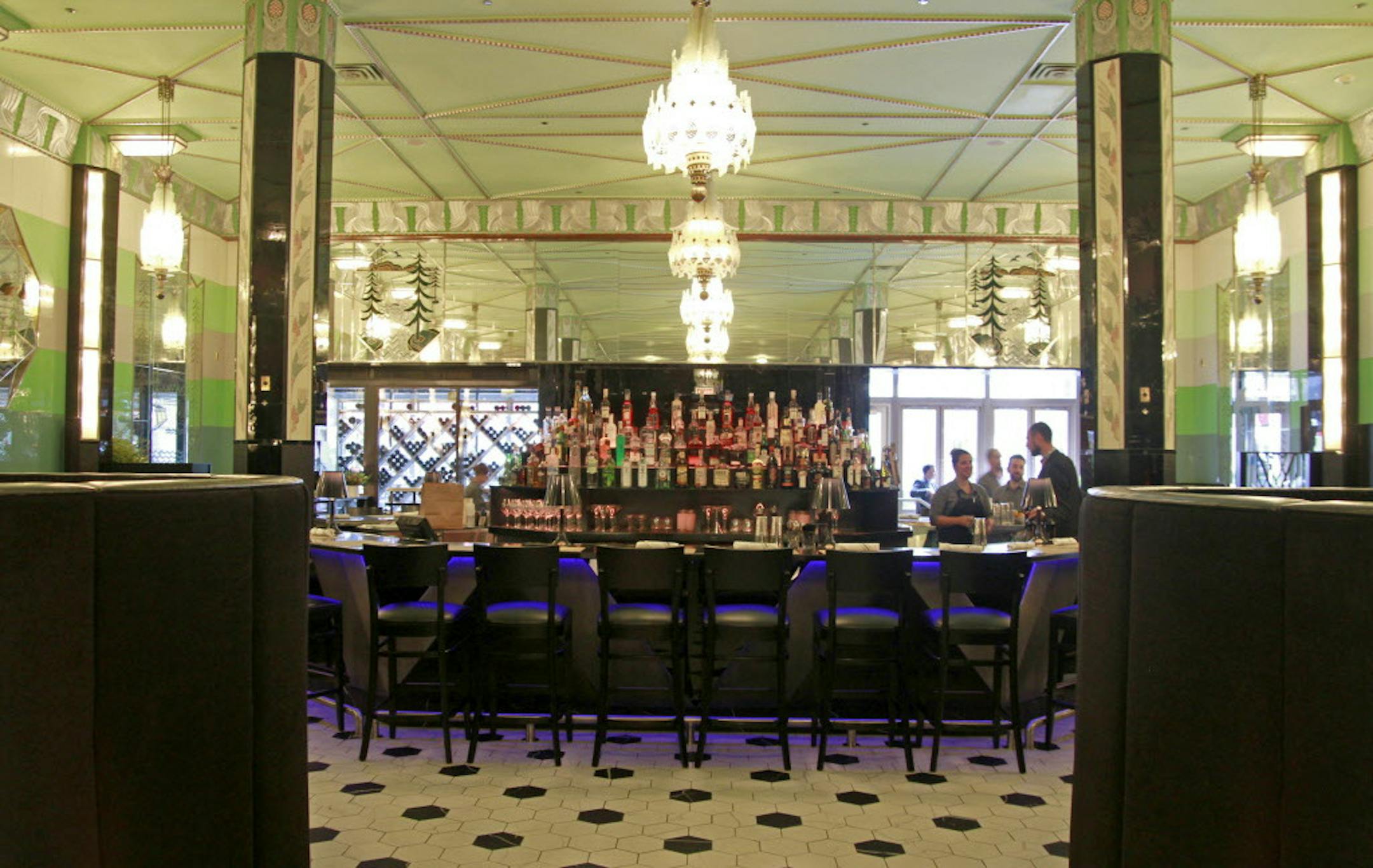 Restaurant review,- Il Foro,- The latest incarnation of the hsitoric Art-Deco space that once housed ' The Forum ' restaurant on 7th Street. The interior was dis-assembled, stored and re-assembled when the Cty Center building project was completed. Interior views and details of the Art-Deco stying. ] Tom Sweeney, Sept.11, 2015, Minneapolis, MN.