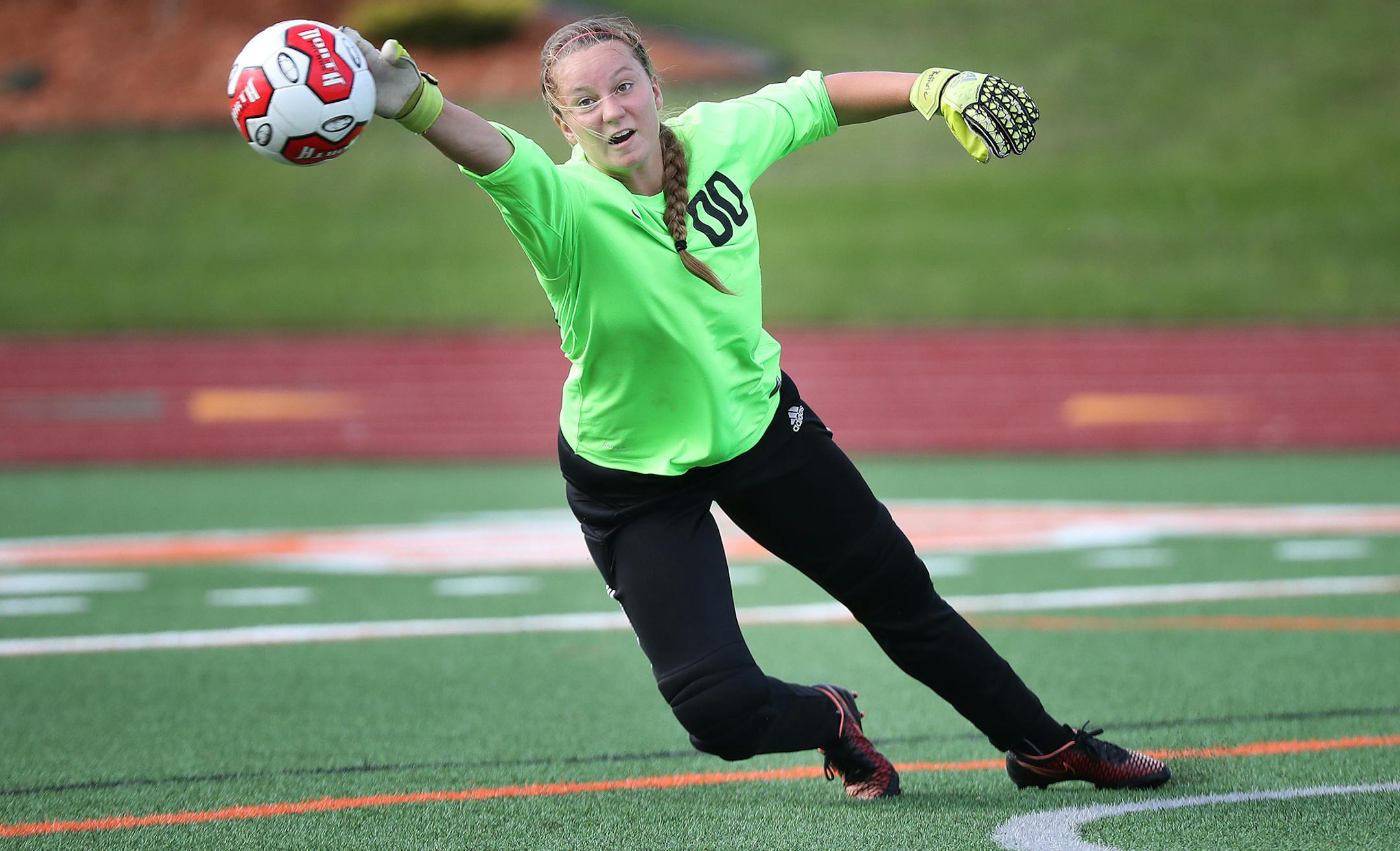 North St. Paul's goalkeeper Lily Pfefferle warmed up before taking on White Bear Lake, Tuesday, September 6, 2016 at White Bear Lake High School. The Bears defeated North St. Paul 5-0. ] (ELIZABETH FLORES/STAR TRIBUNE) ELIZABETH FLORES • eflores@startribune.com