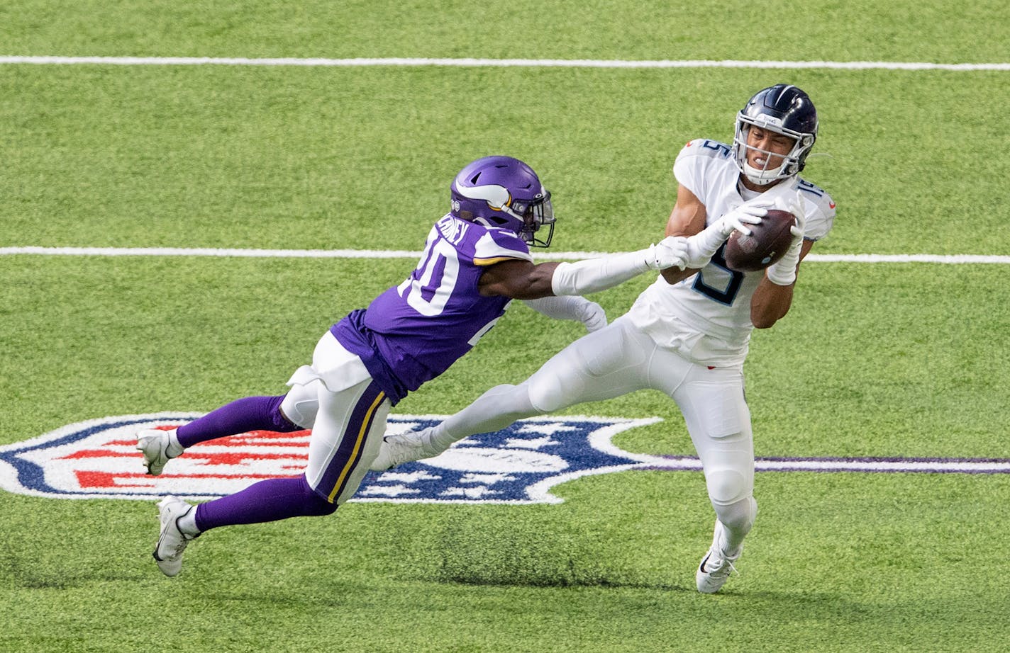 Jeff Gladney couldn't catch up to this pass in Week 3 vs. the Titans.