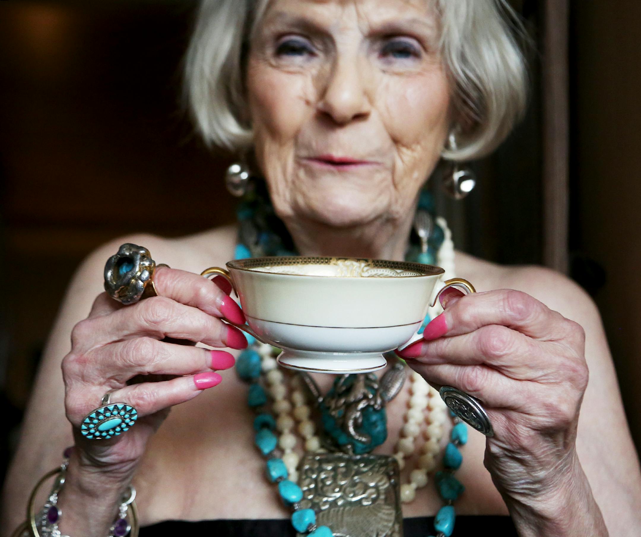 Barbara Carlson, 87, has a riches-to-rags cautionary story she wants to share. The former politician and radio talk show host has gone from living in a luxurious house near the lakes to income-based housing. Carlson shows off a treasured Chinese soup bowl she got from an estate sale.