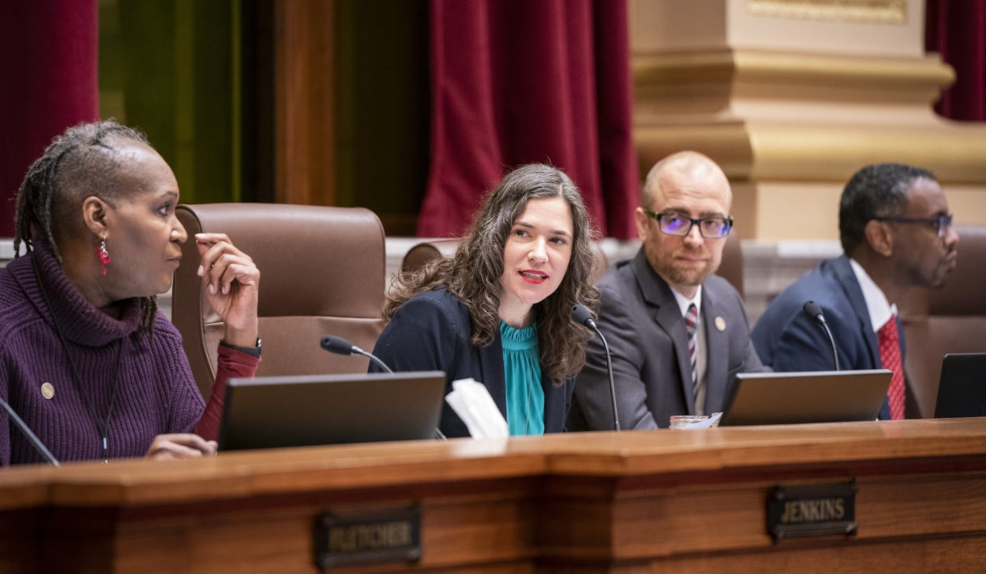 City Council president Lisa Bender, center, and other council members speak about the 2040 Comprehensive Plan before voting. ] LEILA NAVIDI &#xa5; leila.navidi@startribune.com BACKGROUND INFORMATION: The Minneapolis City Council votes to approve the 2040 Comprehensive Plan during a council meeting on Friday, December 7, 2018.