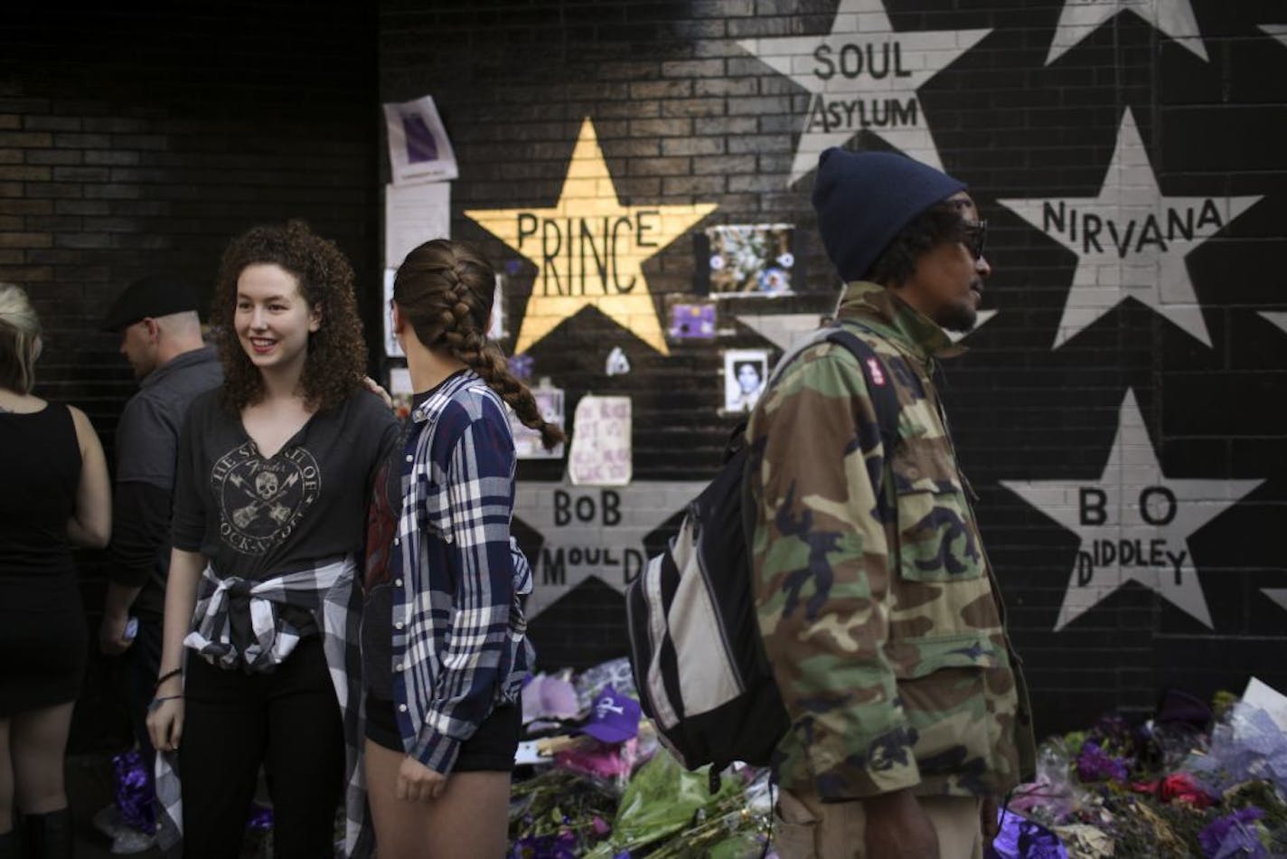 Prince's star on the wall of First Avenue has been painted gold, sometime overnight Wednesday.