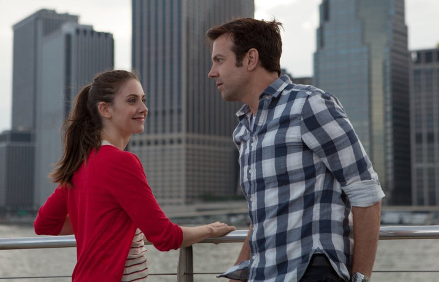 Jason Sudeikis and Alison Brie in "Sleeping with Other People." (Linda Kallerus/IFC Films) ORG XMIT: 1173354