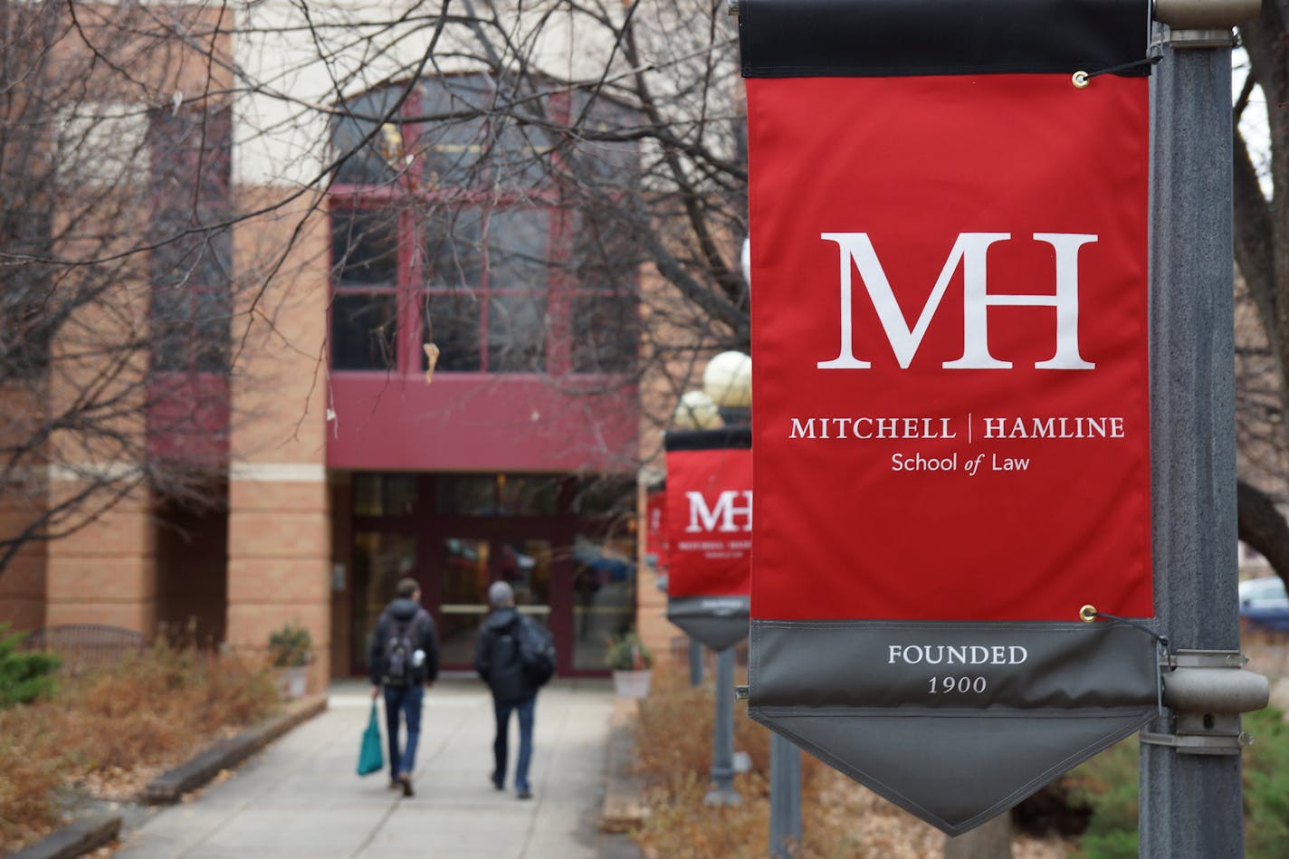 &#x201c;There are ... people all around the country who would really like to be able to get a high-quality law degree and for whom flying seven times a semester might actually work,&#x201d; said Mark Gordon, president and dean, Mitchell Hamline School of Law