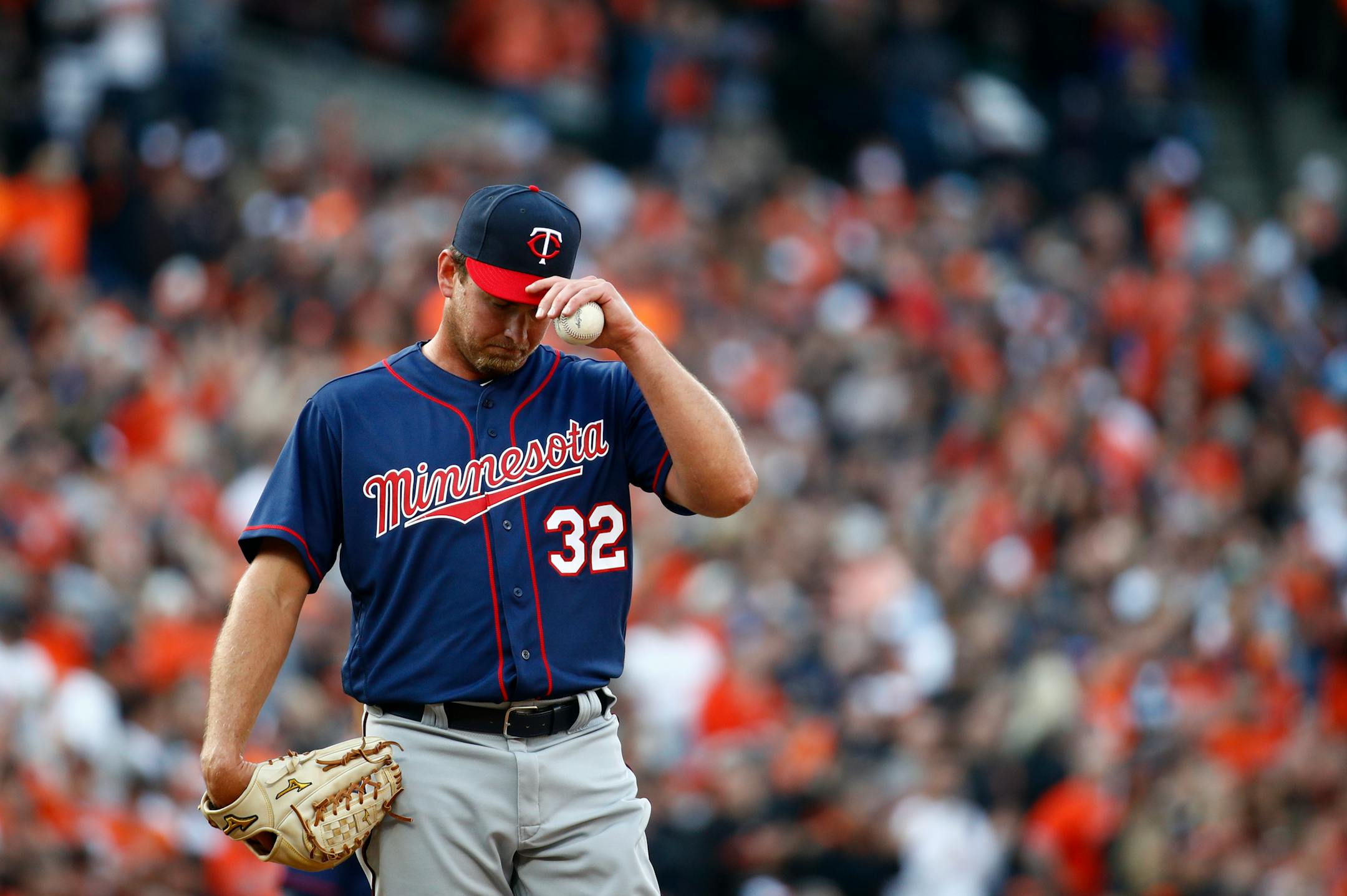 Twins relief pitcher Zach Duke