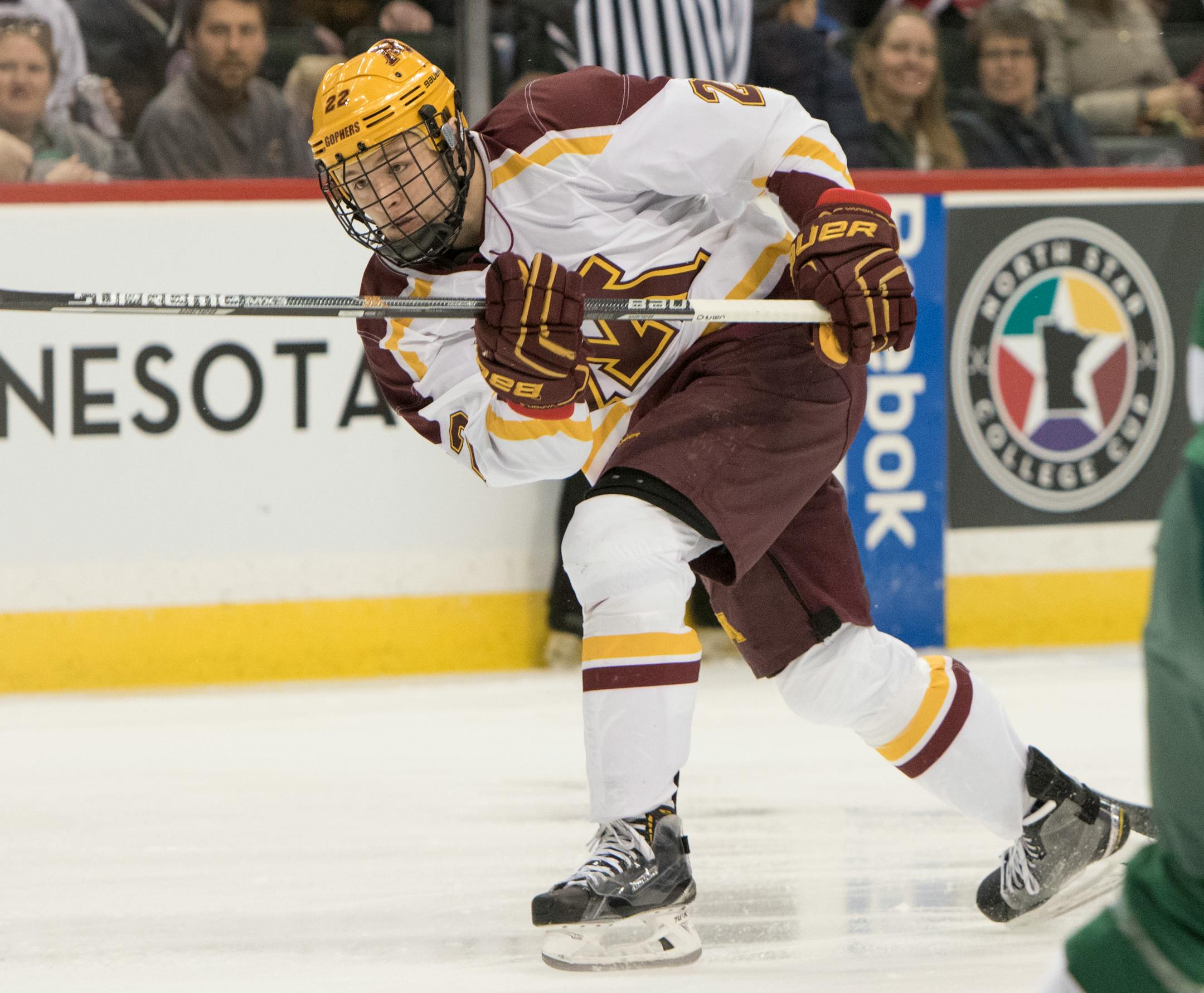 Gophers forward Tyler Sheehy (22)