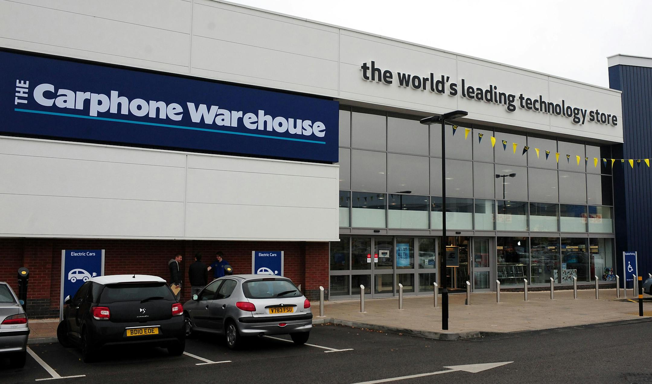 Best Buy shops set to shut. A general view of Carphone Warehouse's Best Buy store at Kingsway, Derby. More than 1,000 jobs are under threat after retailer Carphone Warehouse announced it was pulling the plug on its Best Buy stores in the UK. Picture date: Monday November 7, 2011. The company has launched a consultation about closing the 11 shops as it shifts its focus to selling more electronics goods through its Carphone Warehouse outlets. See PA story CITY Carphone. Photo credit should read: R